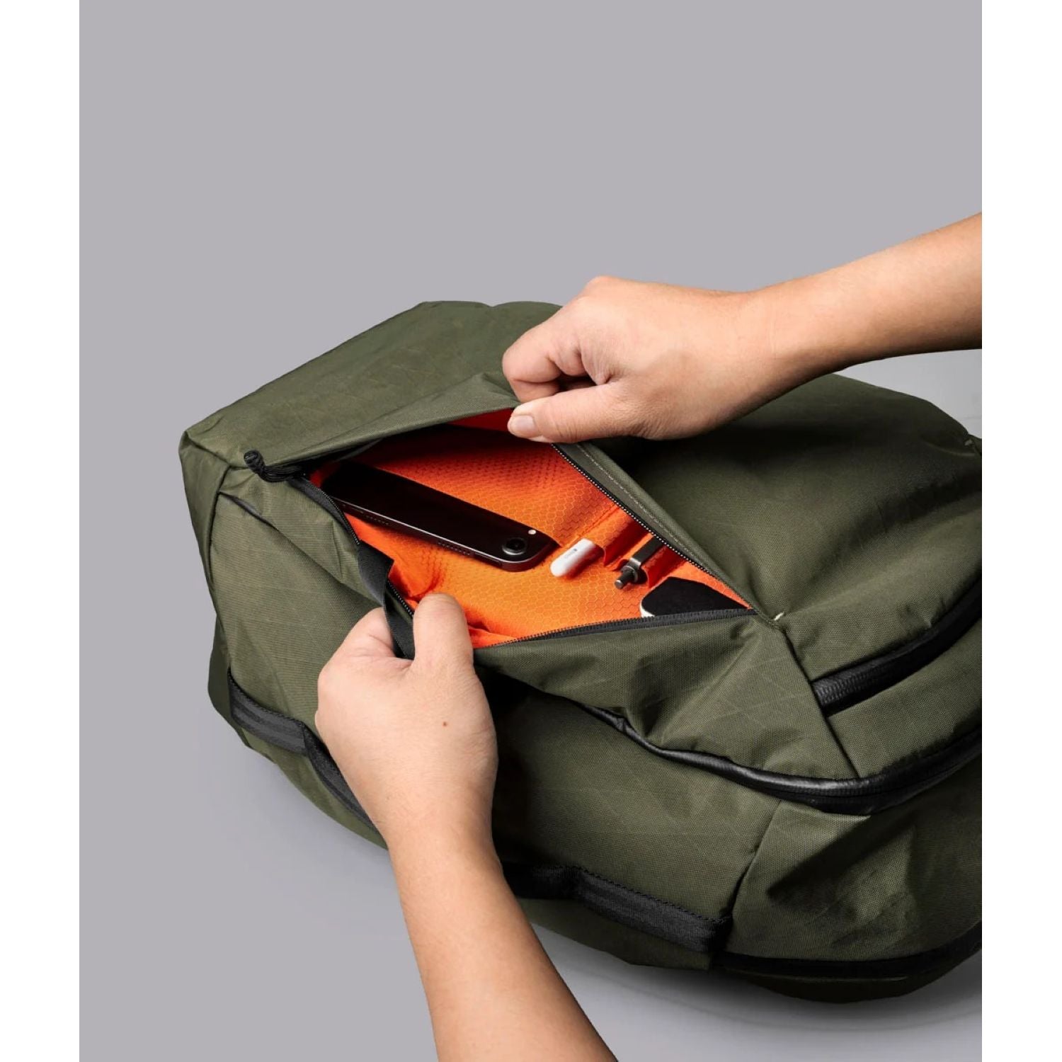ALPAKA Traverse Backpack 30L X-Pac X42 (Olive Green)