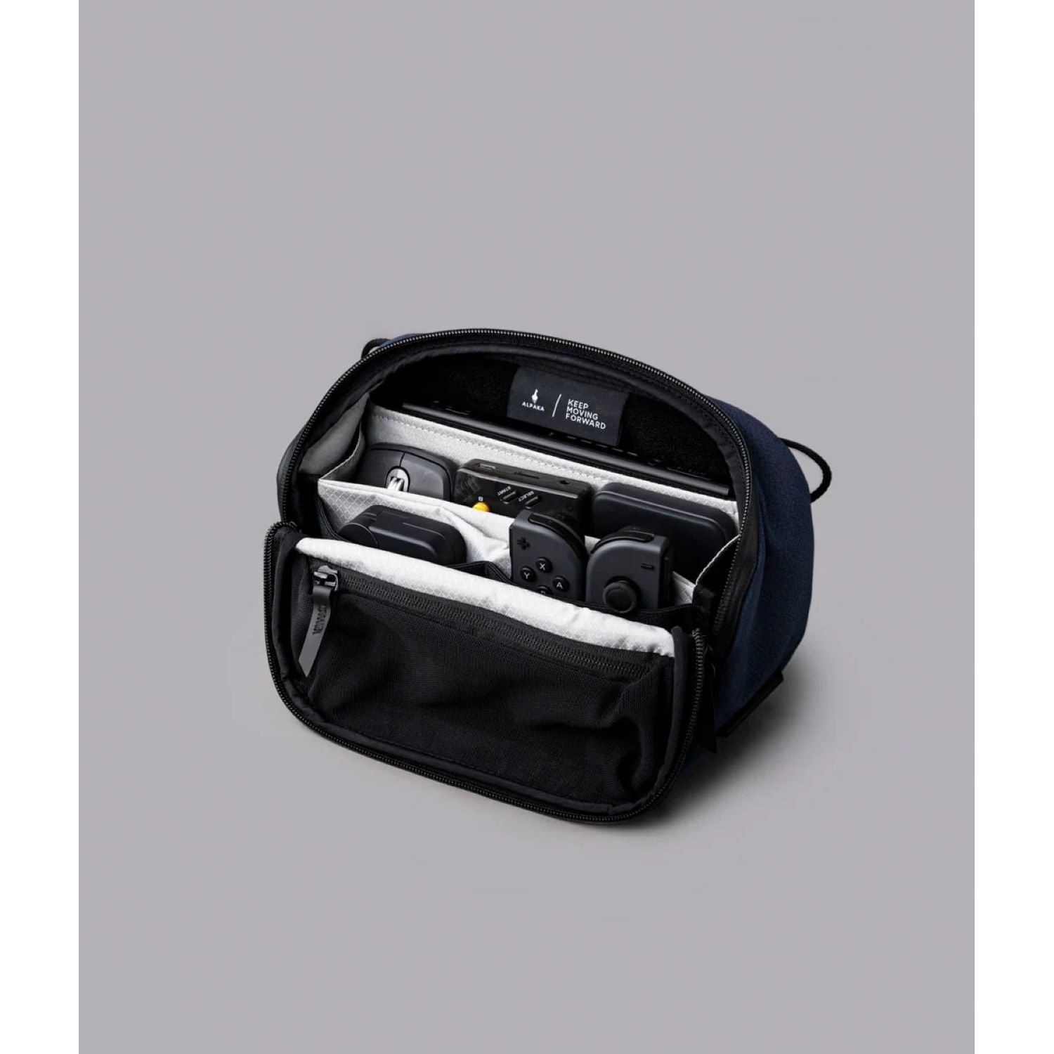 ALPAKA Vertex Pouch Mini 2L Axoflux 300D (Blue)