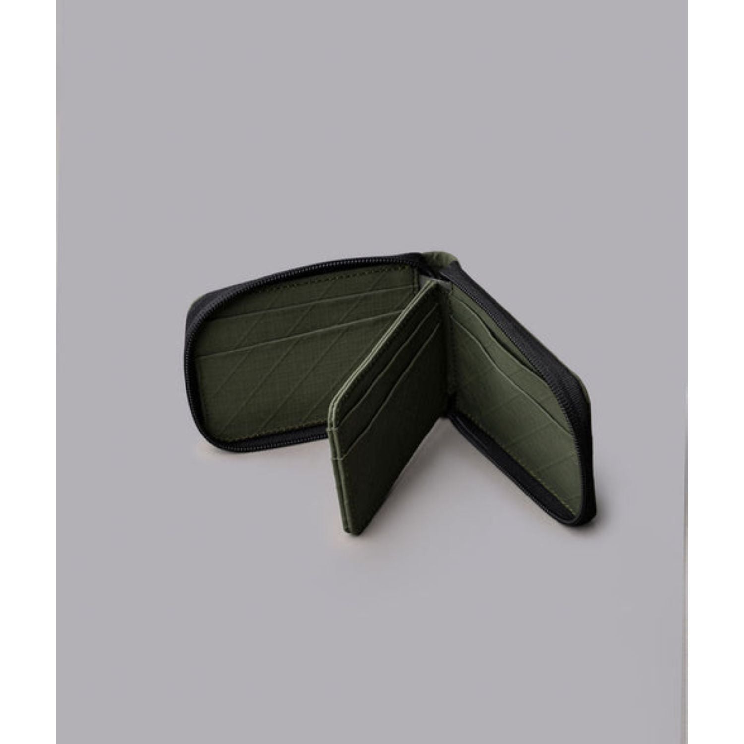 ALPAKA Zip ID Wallet Axogrid 210D (Green)