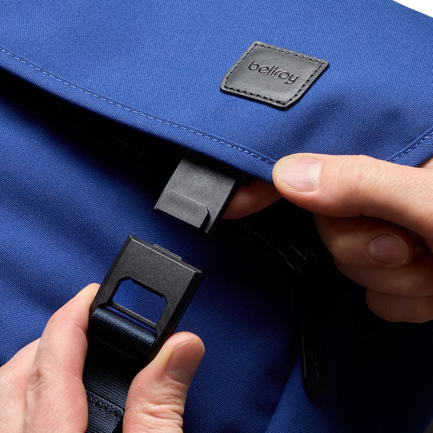 Bellroy Classic Messenger - Indigo