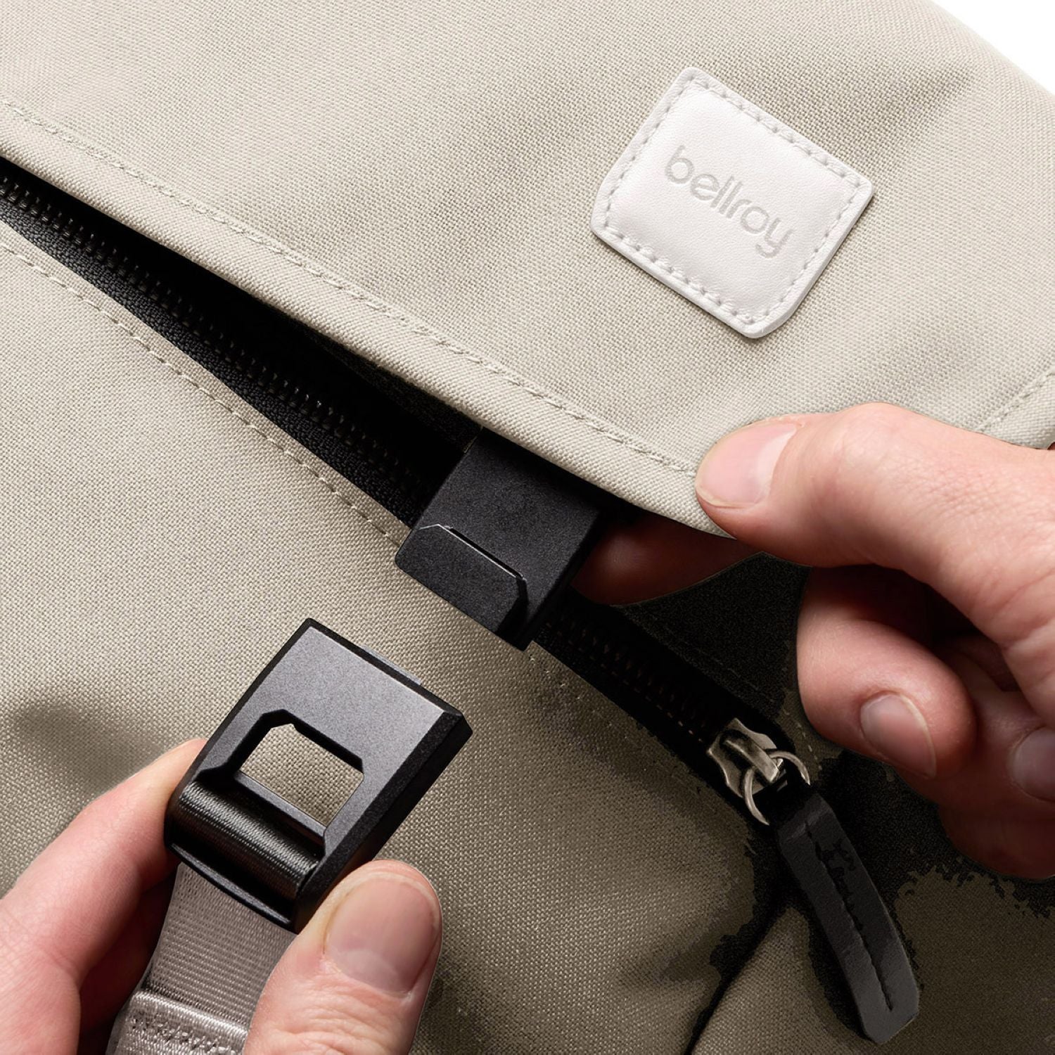 Bellroy Classic Messenger - Steel