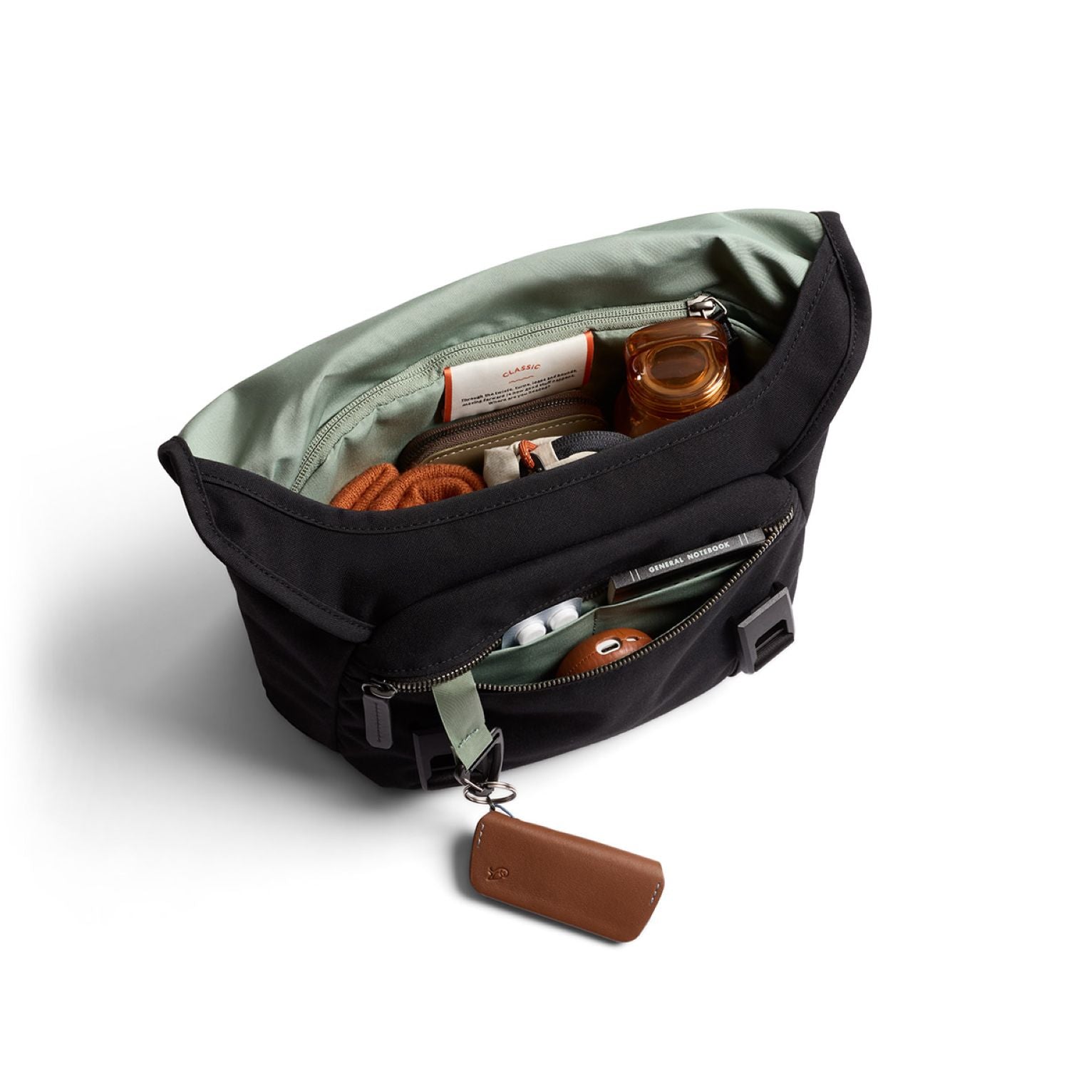 Bellroy Classic Messenger 6L - Black