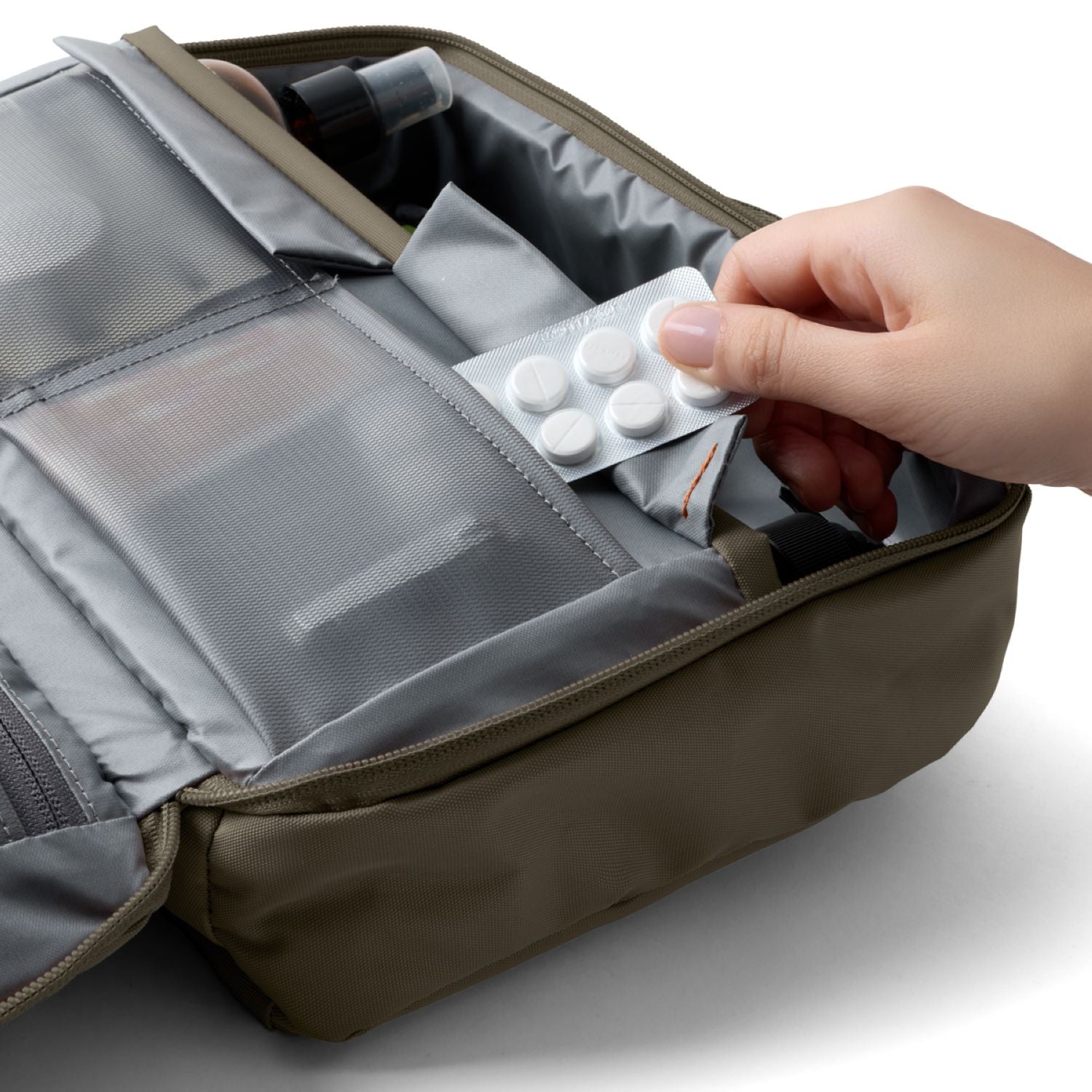 Bellroy Hanging Toiletry Kit Plus - Seakelp