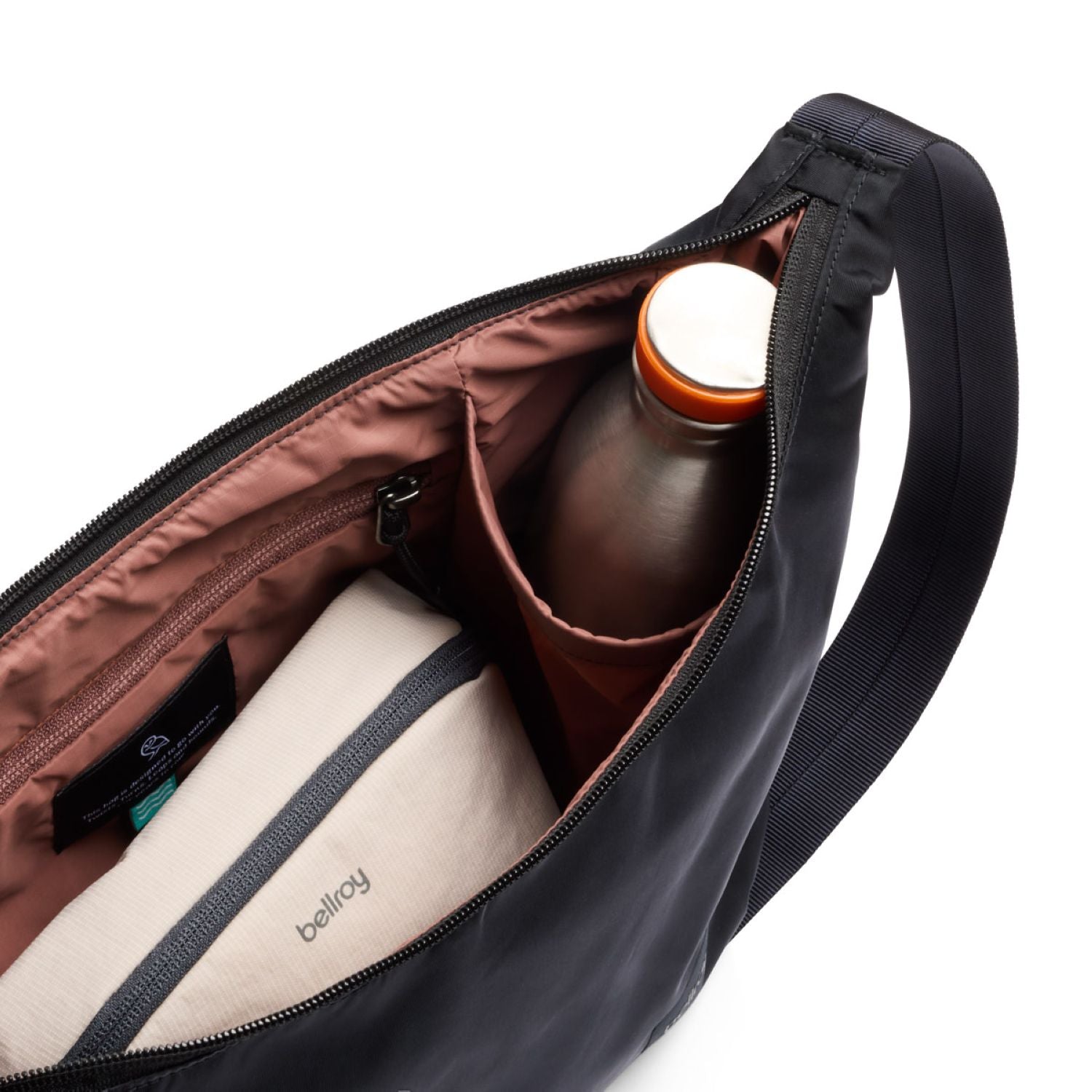 Bellroy Laneway Crescent Bag 7L - Ink