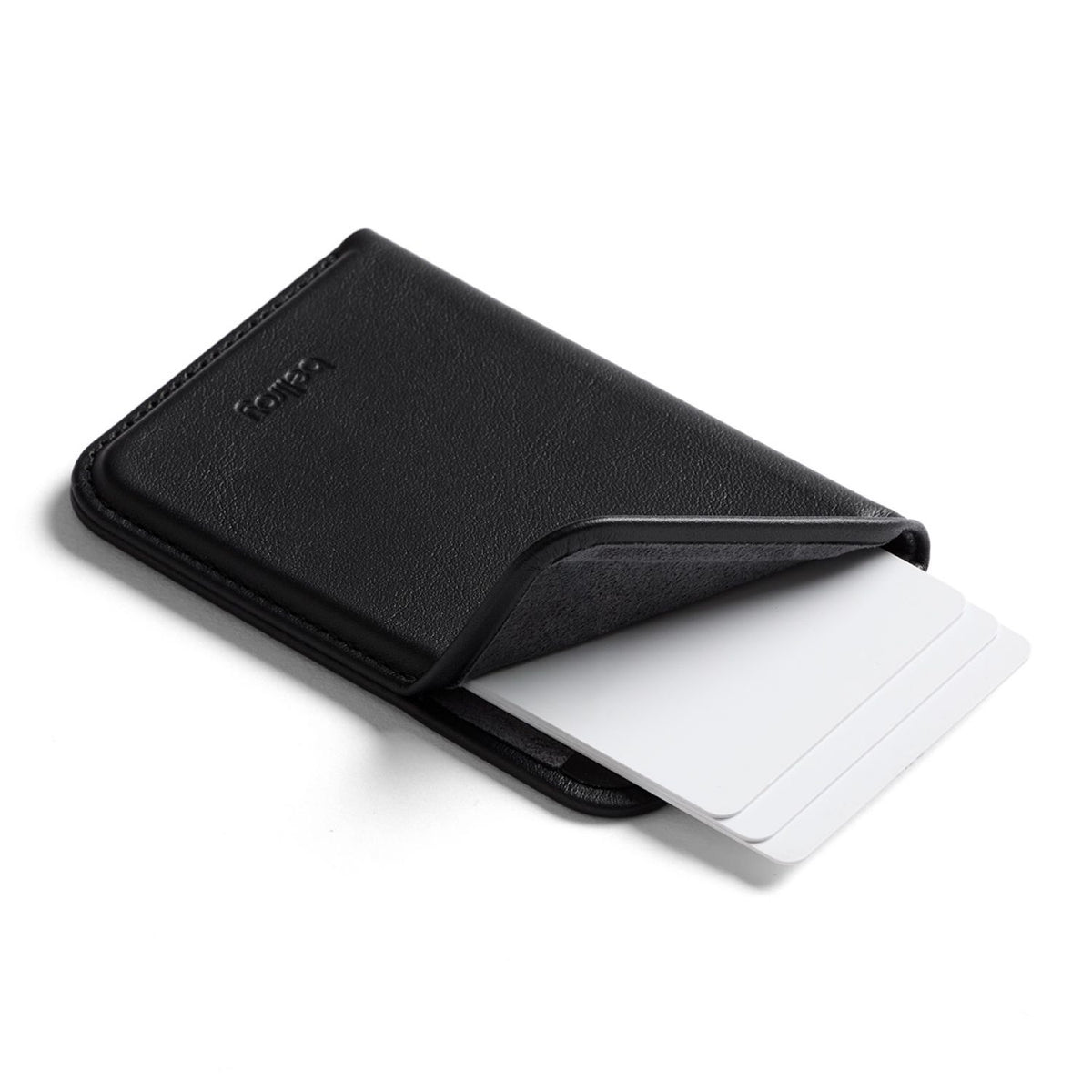 タク　bellroy Mag Wallet ブラック Pixelsnap 対応の「Bellroy レザー Mag Wallet」をレビュー。 最大3枚