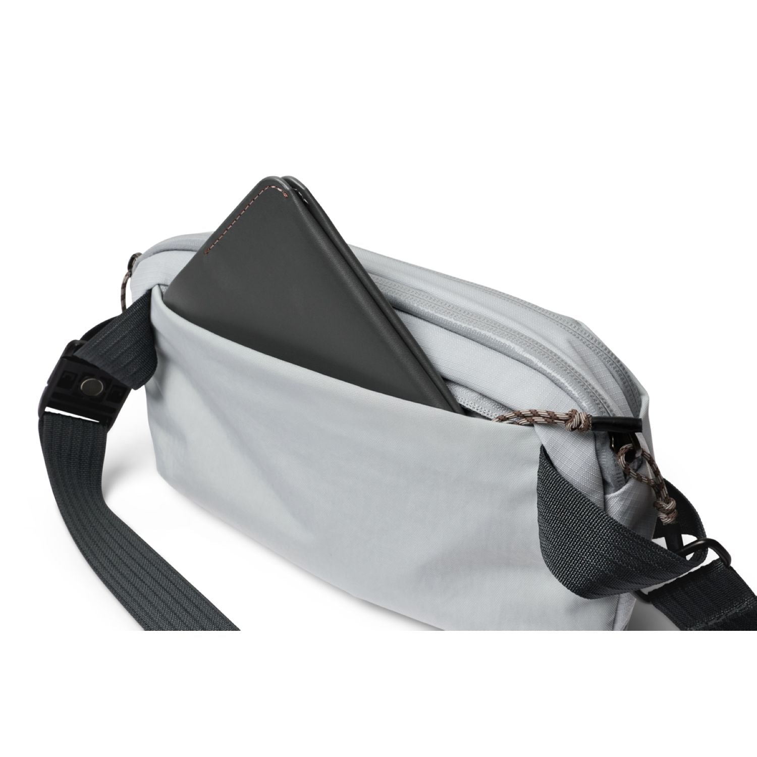 Bellroy Venture Ready Sling 2.5L - Fog