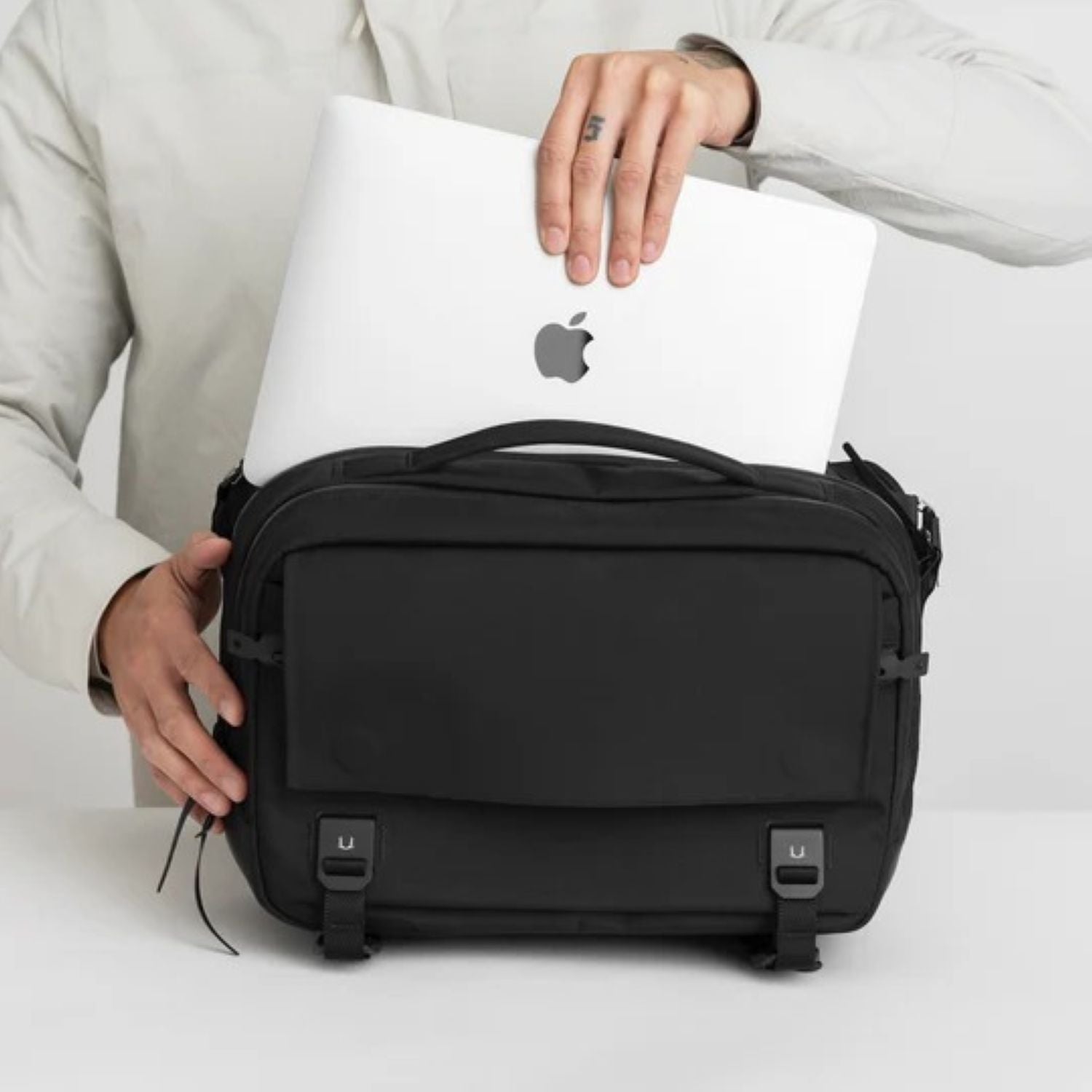 Black Ember Grip Sling Bag Ember Tex Pfas Free 12L - Jet Black