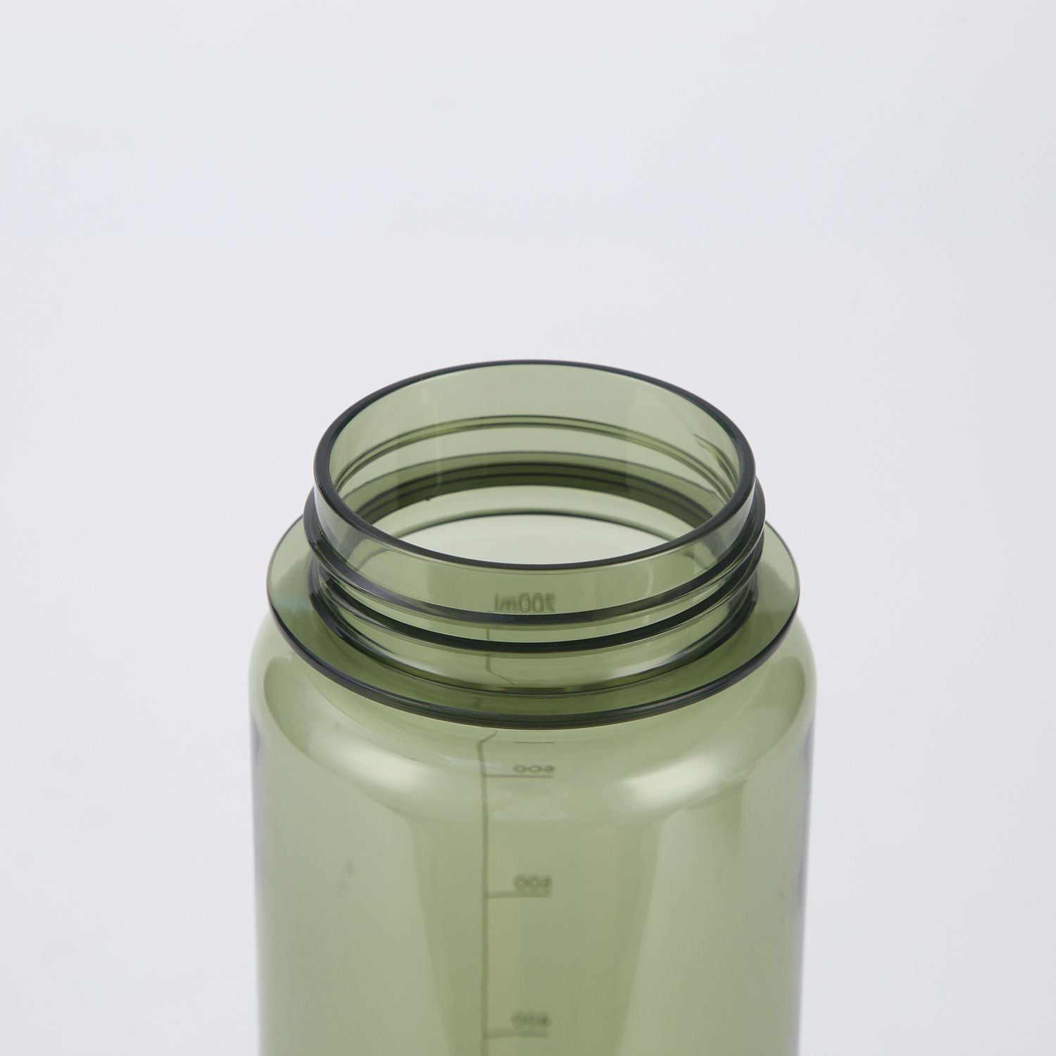 Crossing Flow Tritan Screw Cap Bottle 750ml - Pistachio