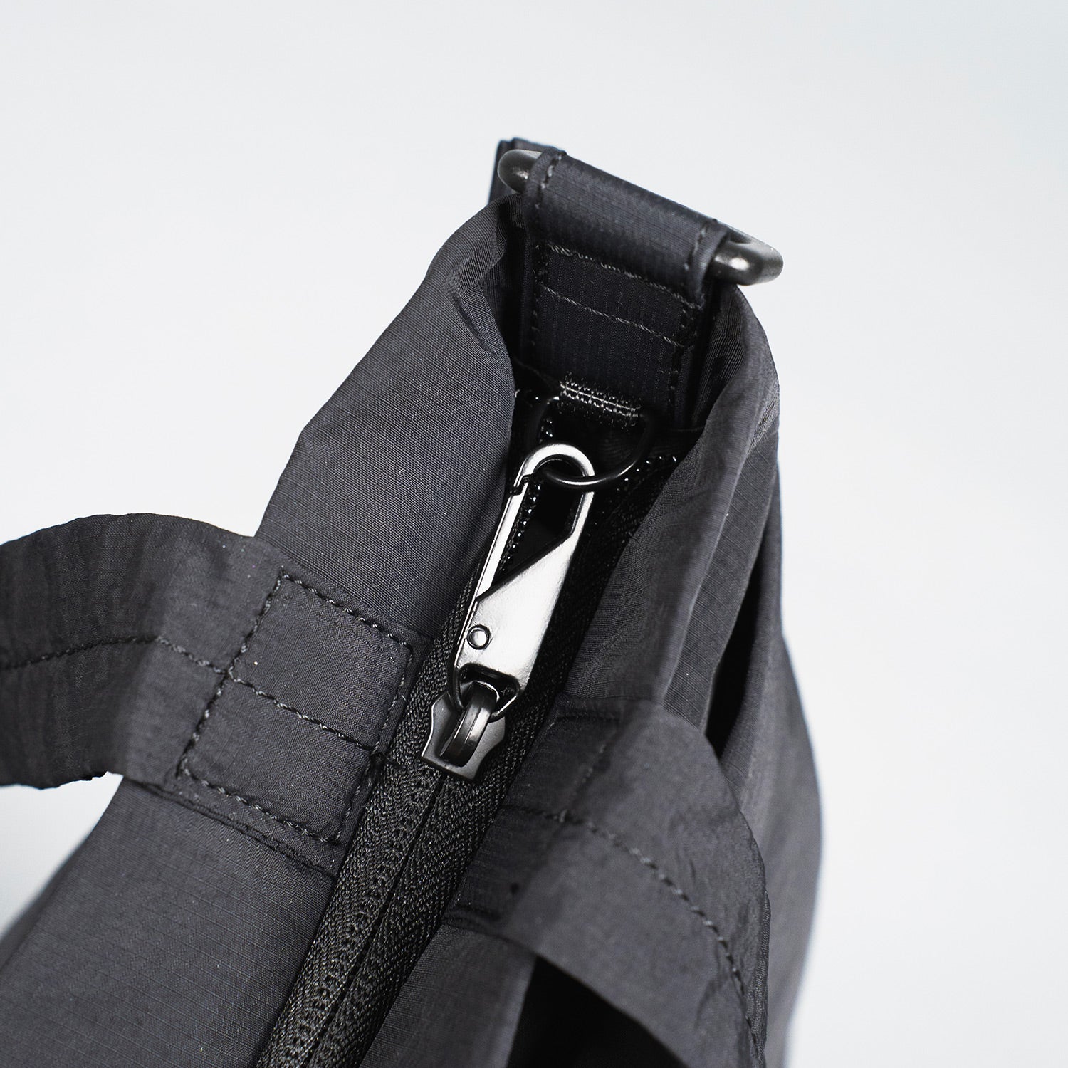 Crossing Jill Anti-Theft RFID Dual Carry Crossbody Bag - Black