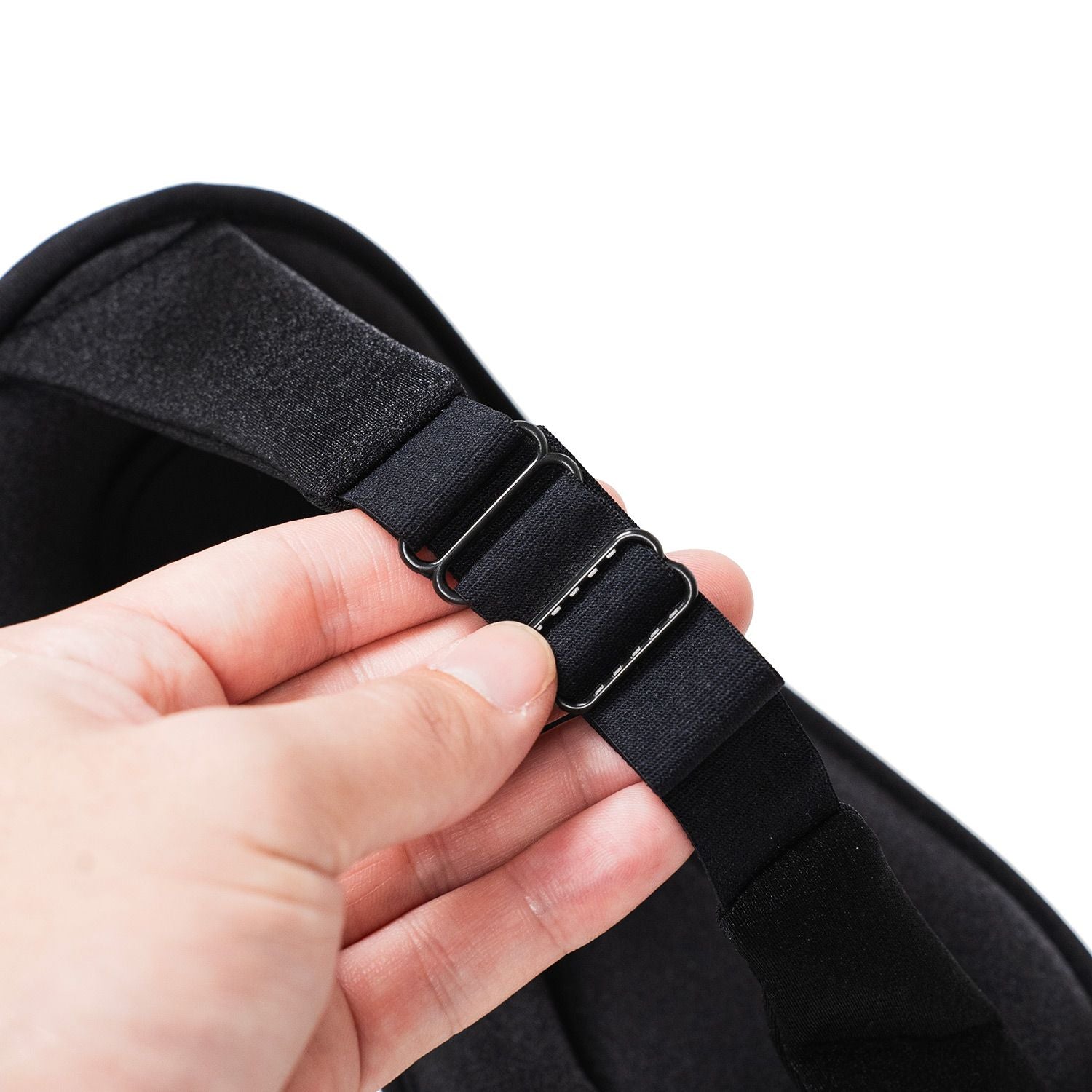 Crossing Zero Pressure Contoured Eye Mask - Black