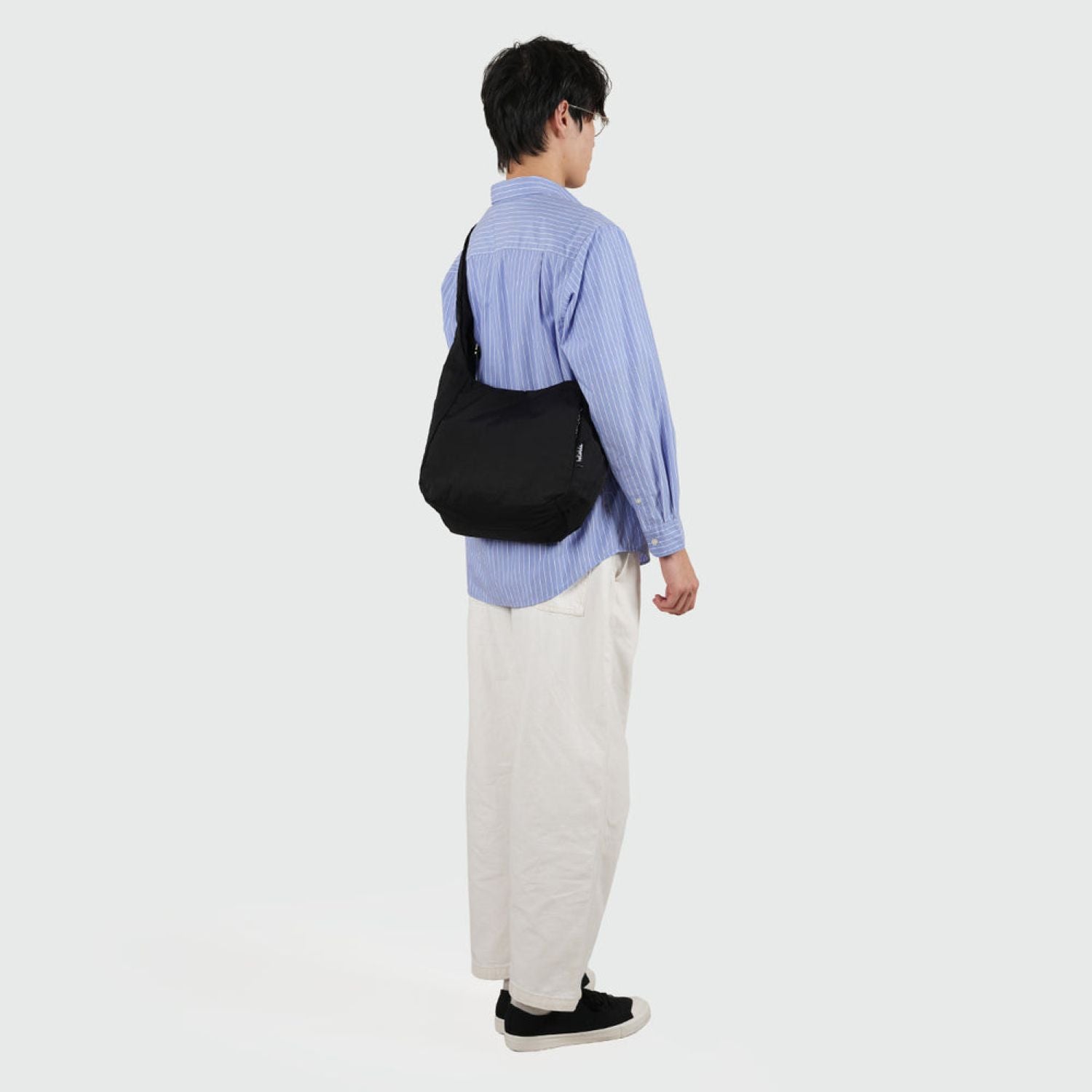 Hellolulu Elan Day Off Bucket Shoulder Bag (Moss Black)