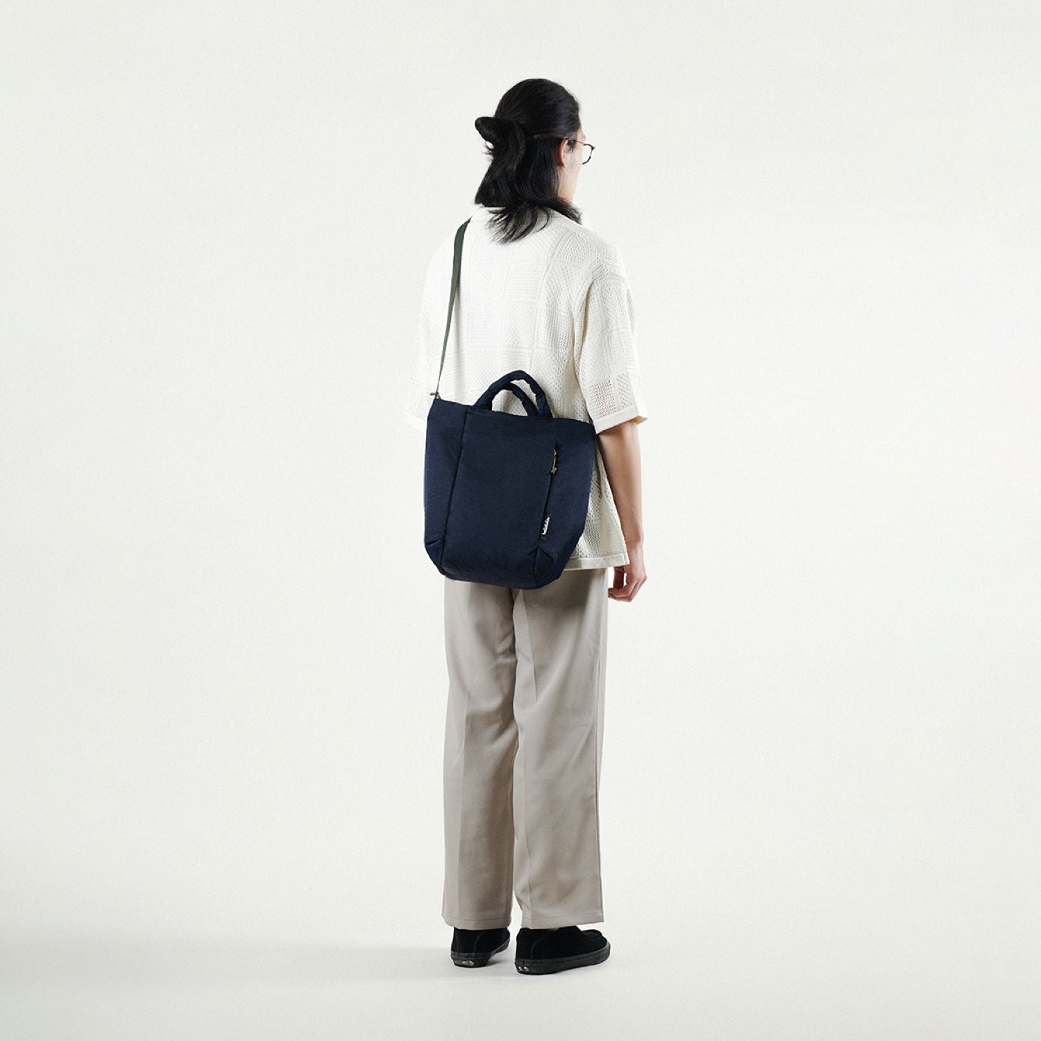 Hellolulu Julian Daily 2-Way Tote (Berry Blue)