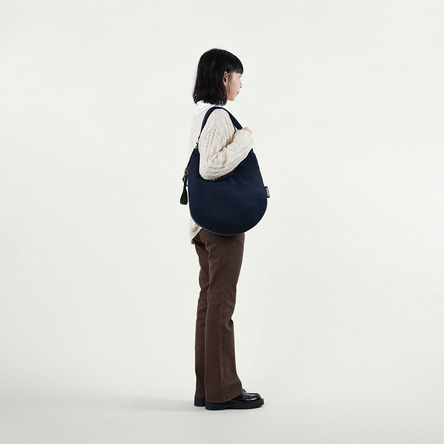 Hellolulu Zion Expandable Hobo Bag (Berry Blue)