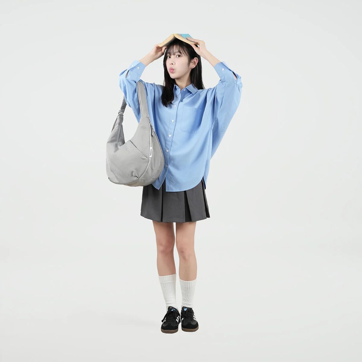 Hellolulu Zion Expandable Hobo Bag (Neutral Gray)