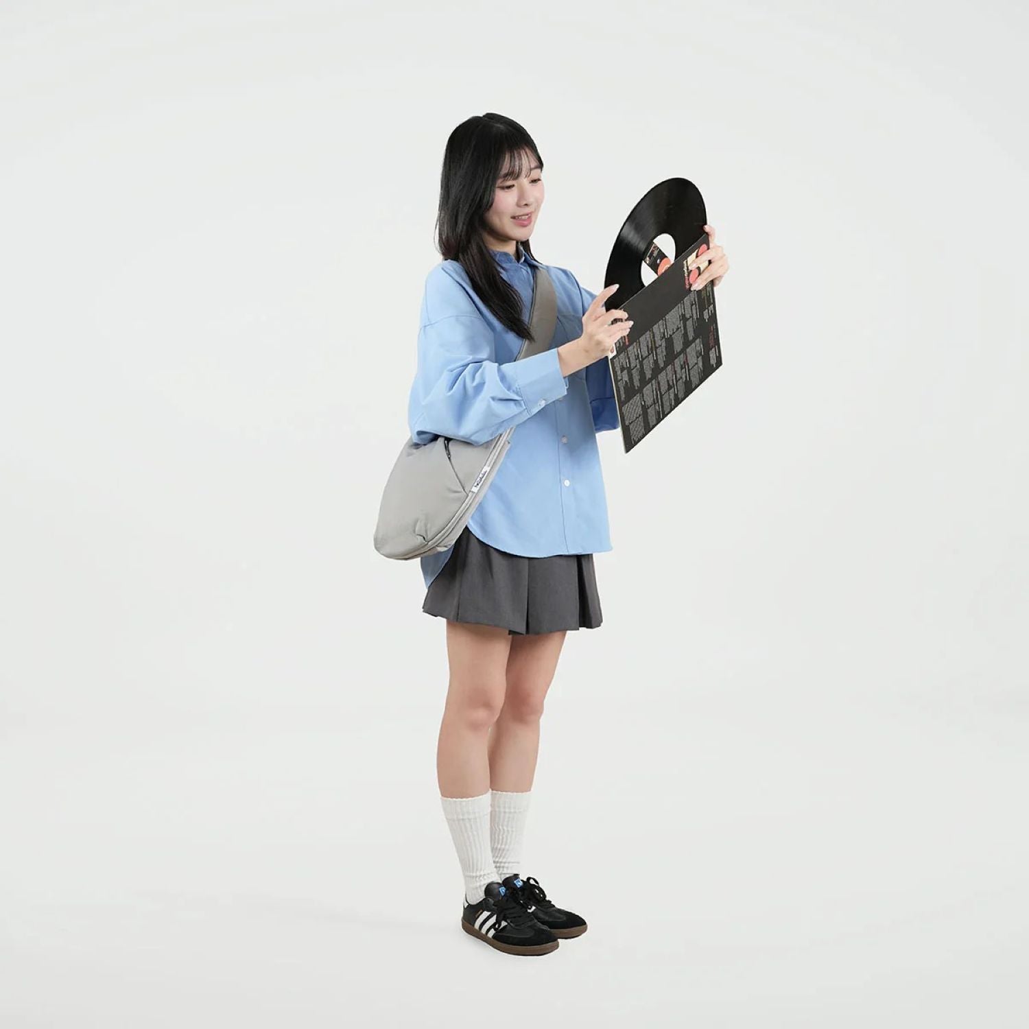 Hellolulu Zion Expandable Hobo Bag (Neutral Gray)