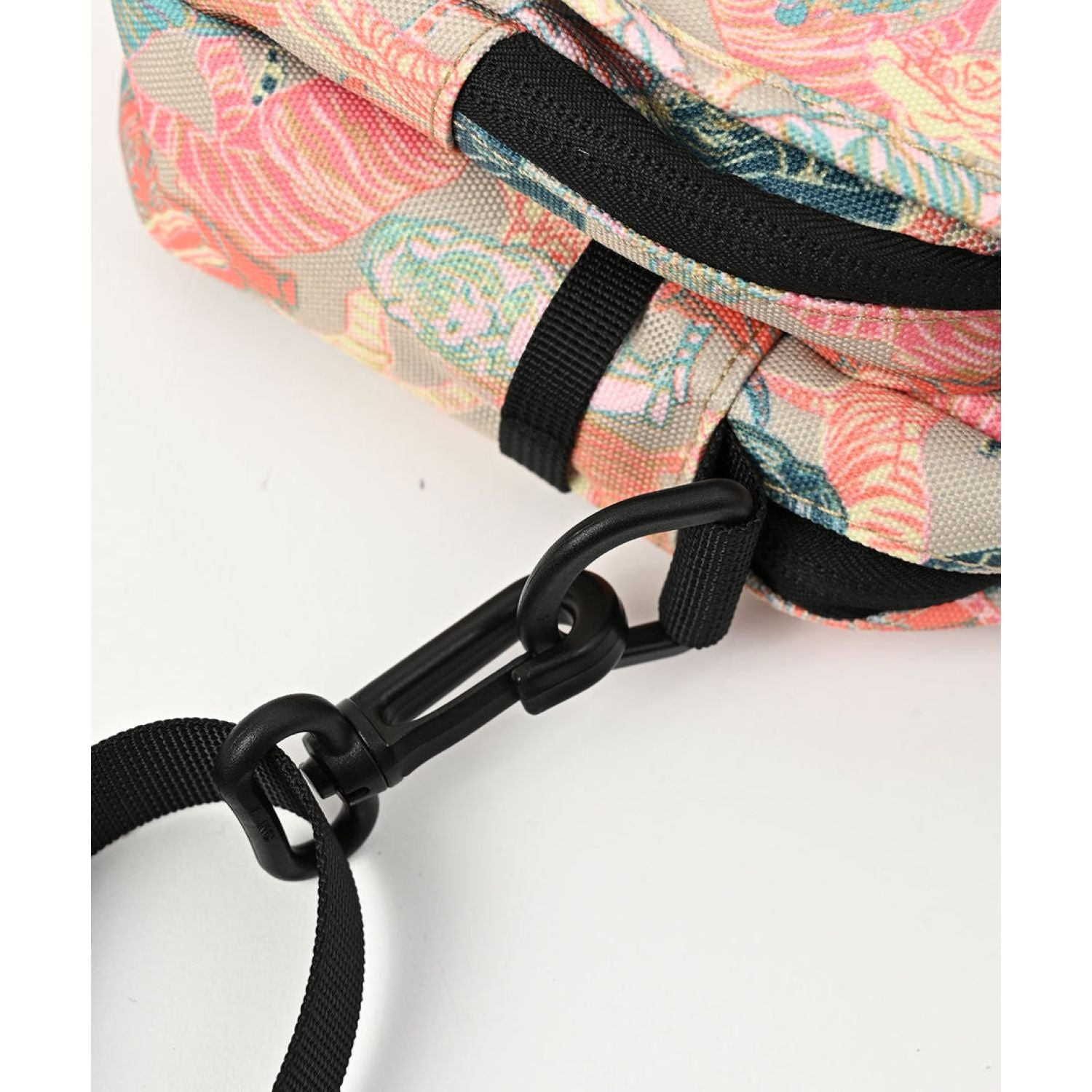 Kiu Water Repellent 600D Flap Pocket Shoulder Bag (Black)