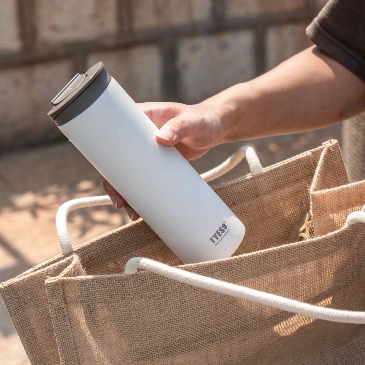 Tyeso Eon Leakproof S/S Vacuum Coffee Tumbler With Handle 500ml - Khaki