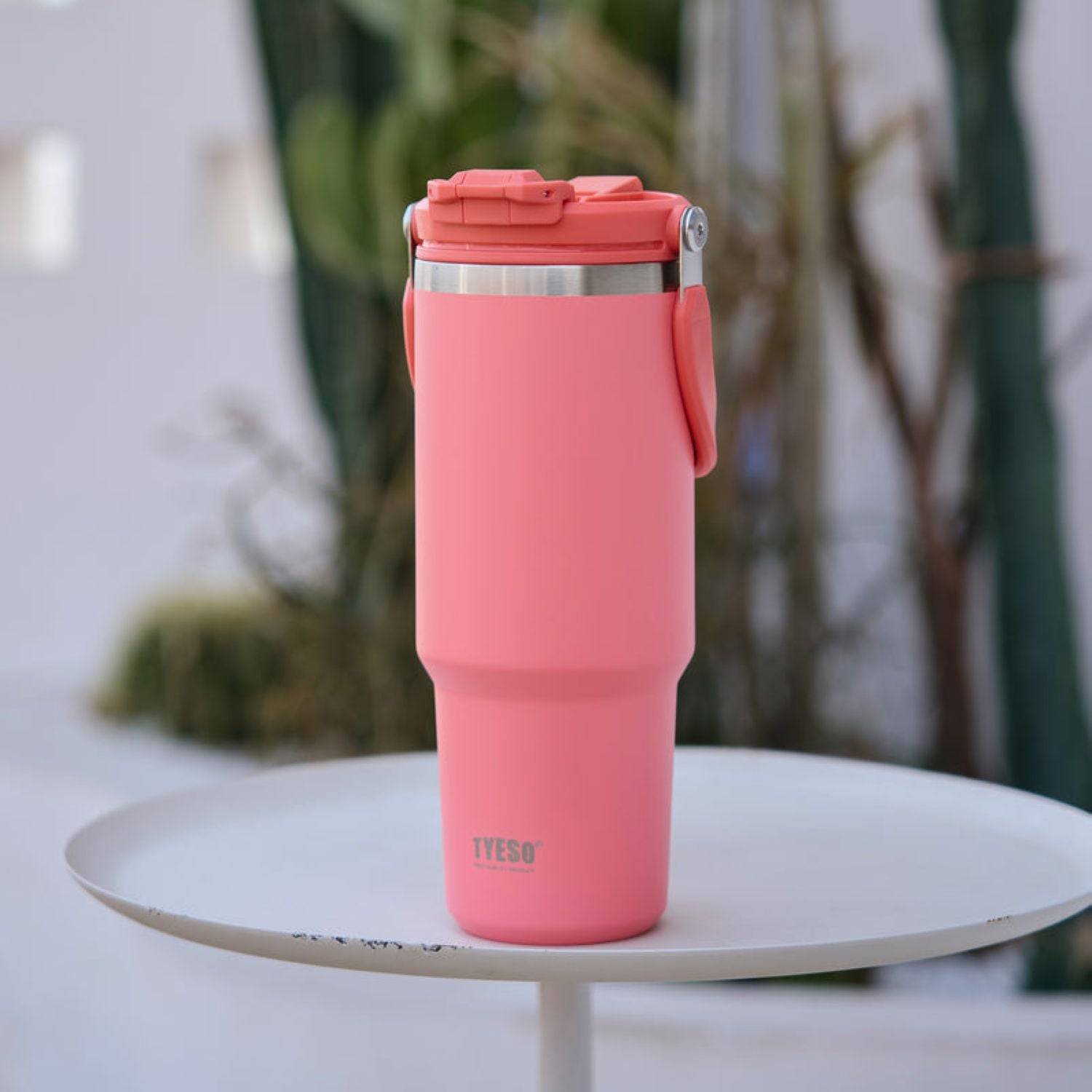 Tyeso Roam 2.0 Leakproof 2 In 1 Sip & Straw Lid S/S Vacuum Insulated Tumbler With Handle 900ML - Dark Pink