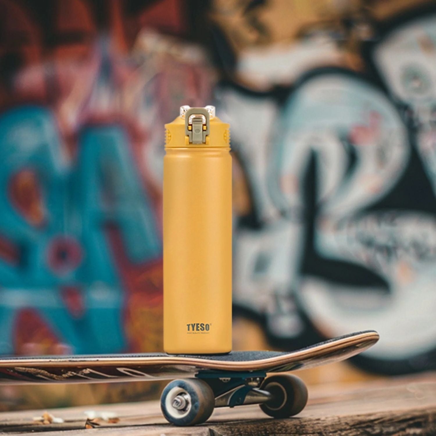 Tyeso Wander Lockable One Press Straw Flip Lid S/S Vacuum Insulated Bottle With Handle 600ml - Yellow