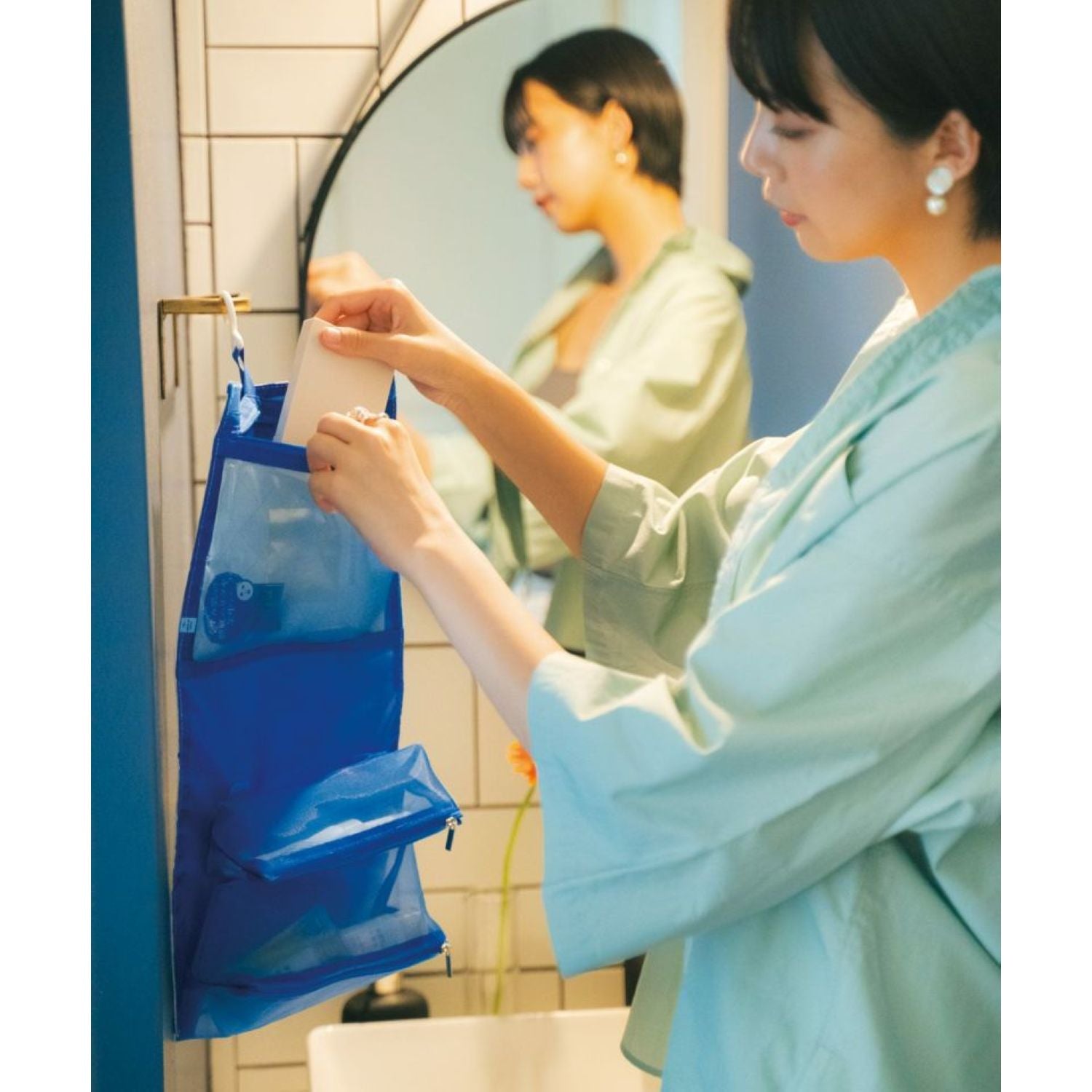 WPC Water Repellent Hanging Toiletry Kit (Blooming Tulip Red)