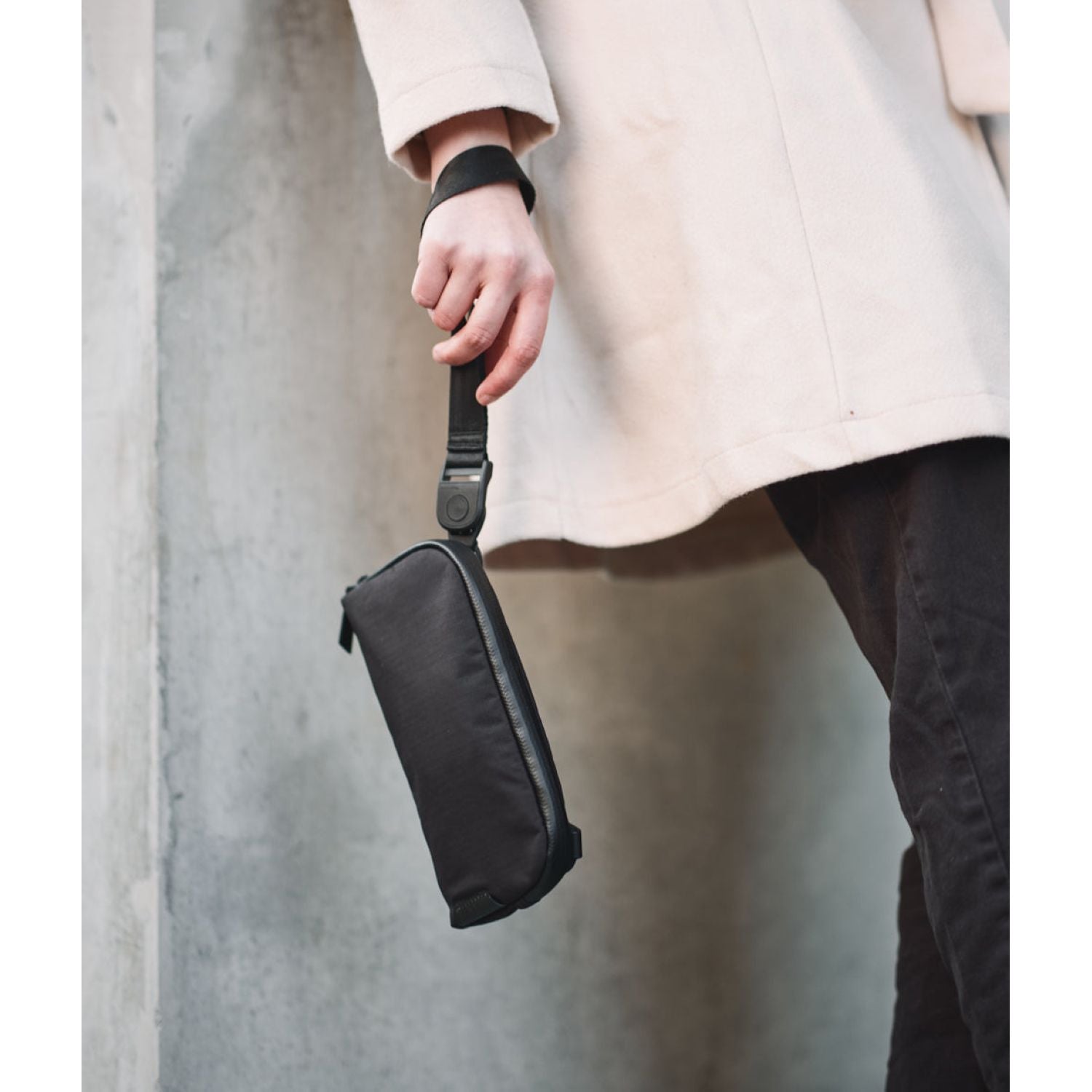 ALPAKA Flight Pouch Axoflux 210D (Black)