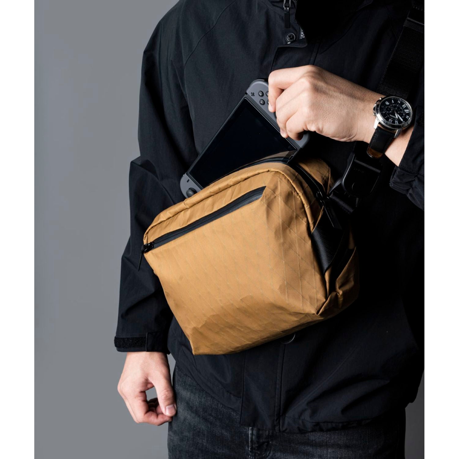 ALPAKA Go Sling X-Pac Vx21 (Coyote Brown) – The Planet Traveller