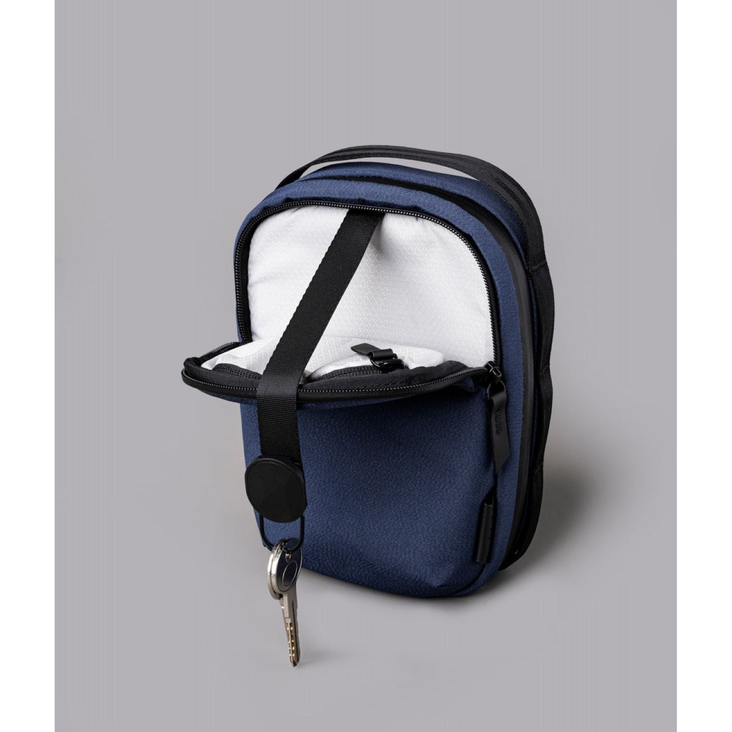 ALPAKA Metro Sling V2 Axoflux 300D (Blue)