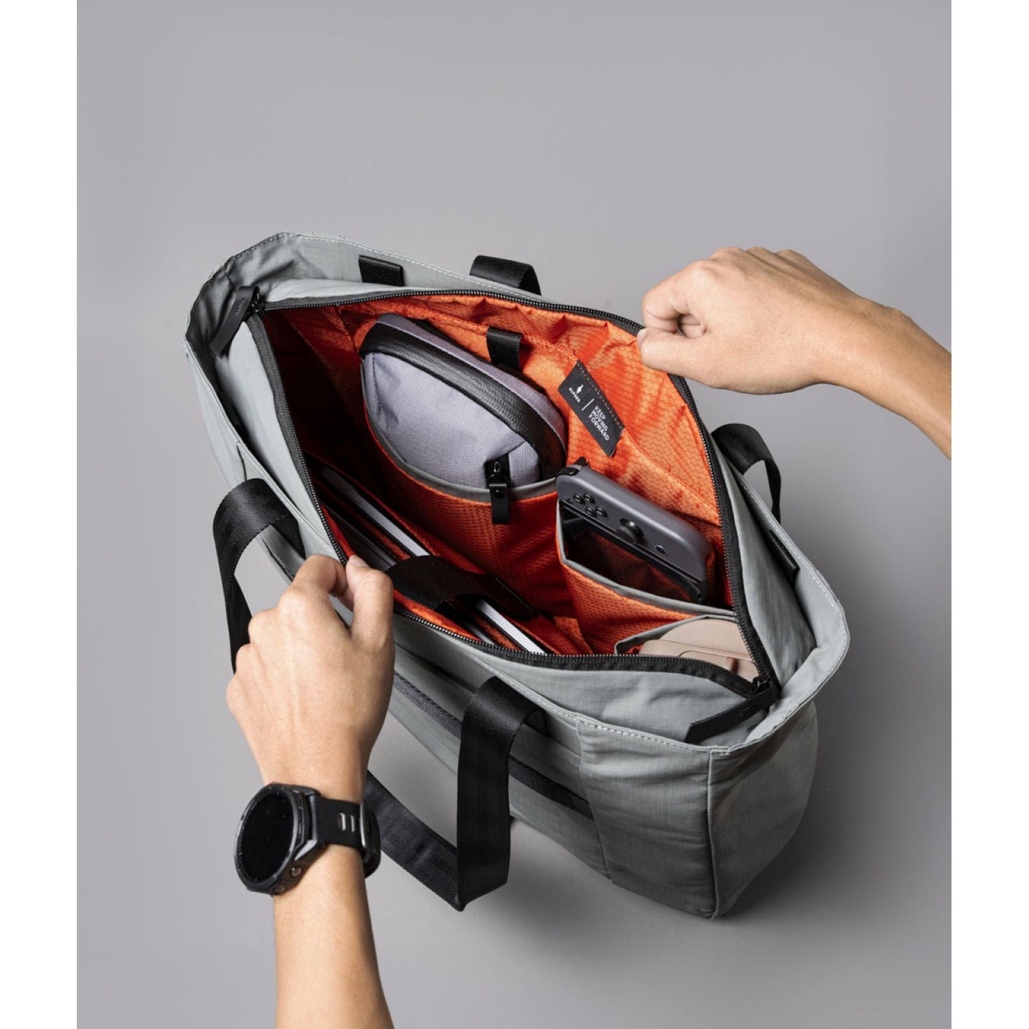 ALPAKA Metro Tote Bag Axoflux 210D (Grey)