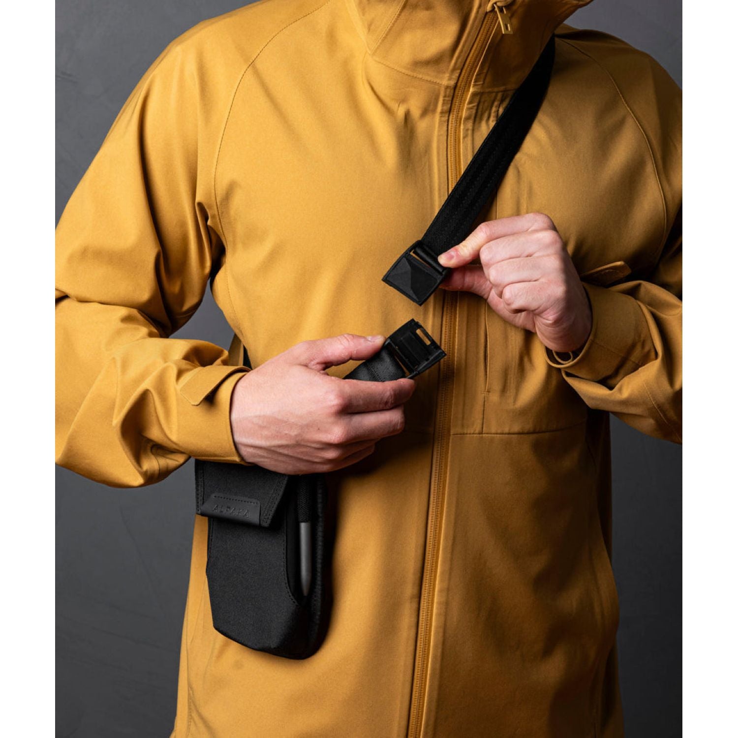 ALPAKA Modular Phone Sling V2 Axoflux 300D (Black)