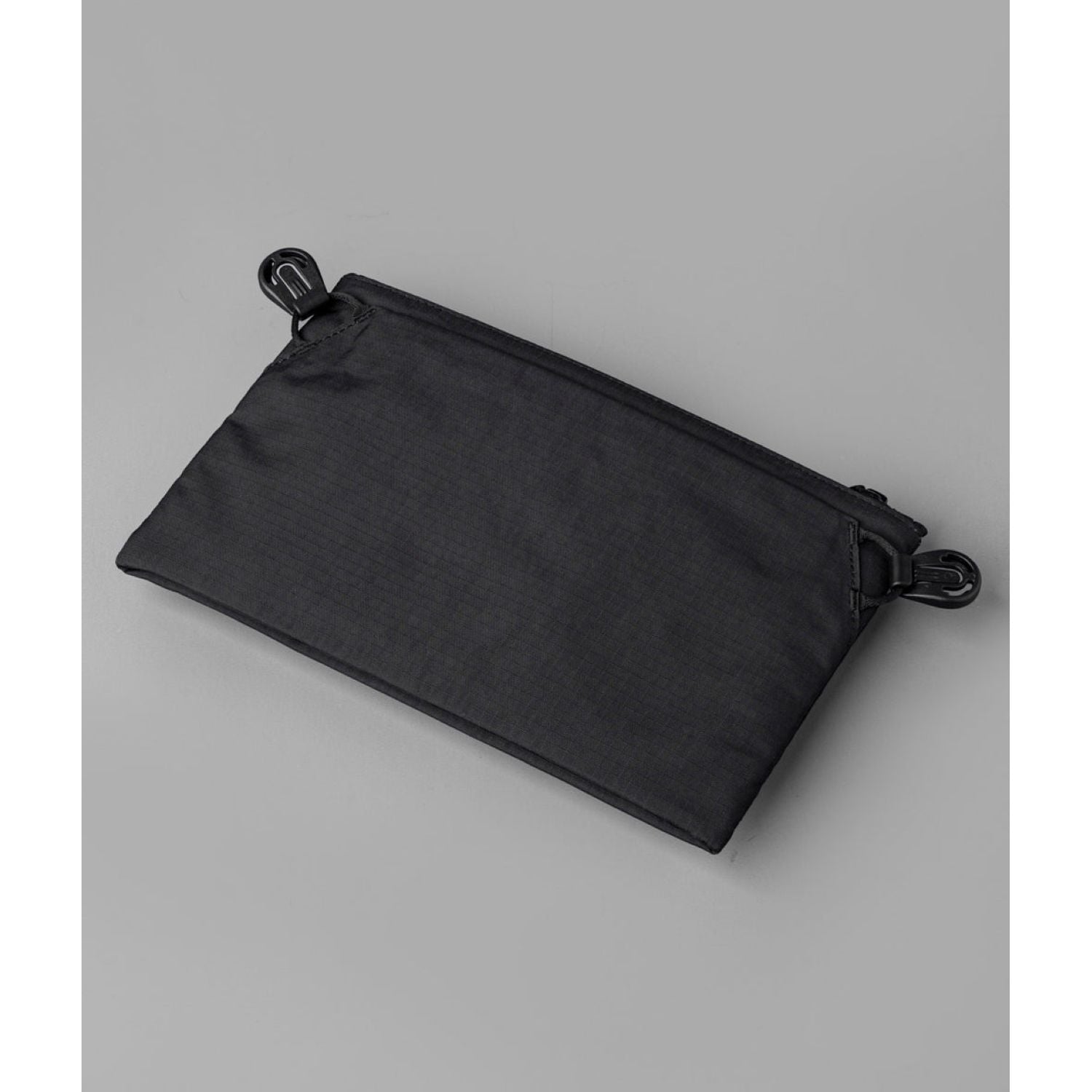 ALPAKA Zip Pouch Max V2 Axoflux 210D (Black)