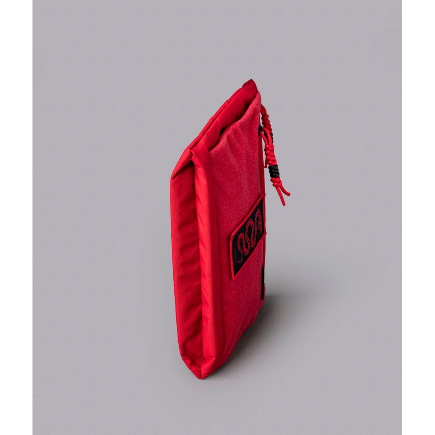 ALPAKA Zip Pouch Max V2 Axoflux 210D - Snake Edition Red – The