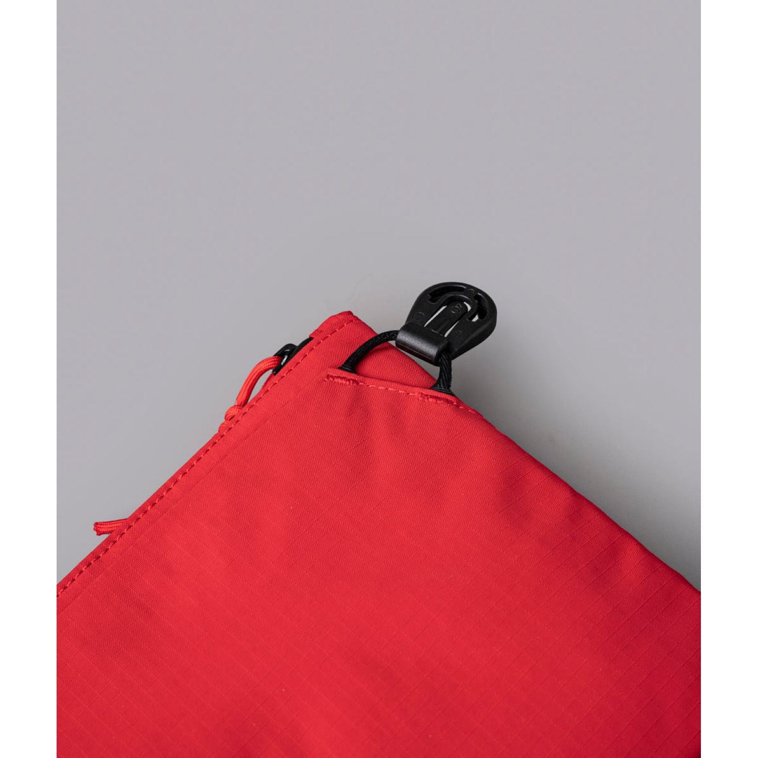 ALPAKA Zip Pouch Max V2 Axoflux 210D - Snake Edition Red – The 