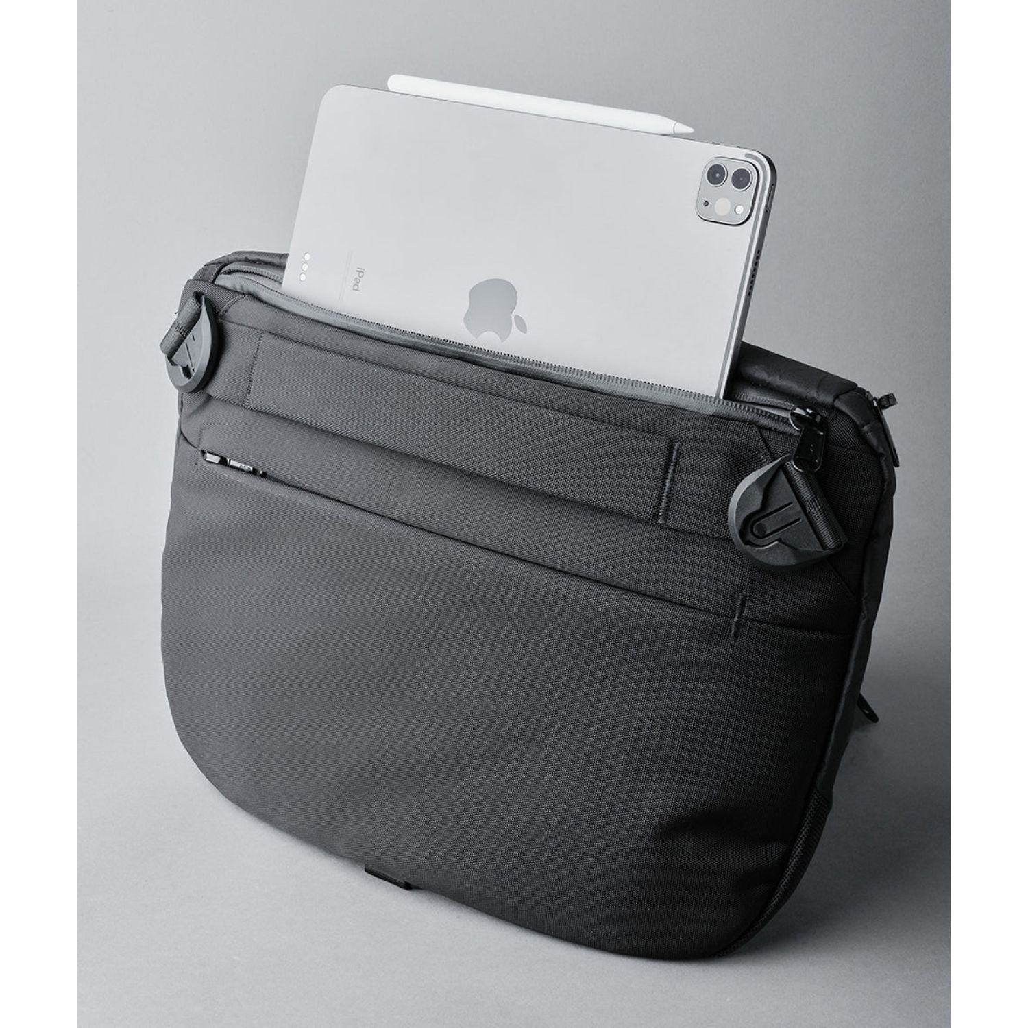 ALPAKA Bravo Sling Max V2 X-Pac VX21 (Black)