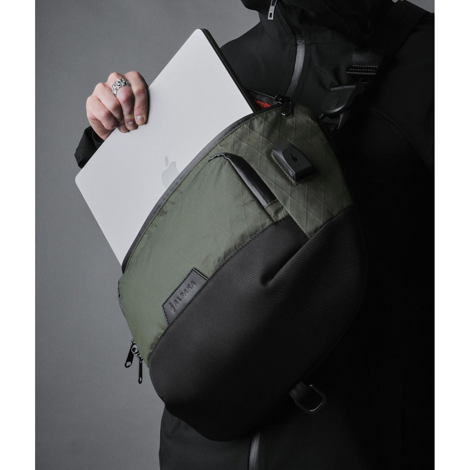 ALPAKA Bravo Sling Max V2 X-Pac VX21 (Dark Green)