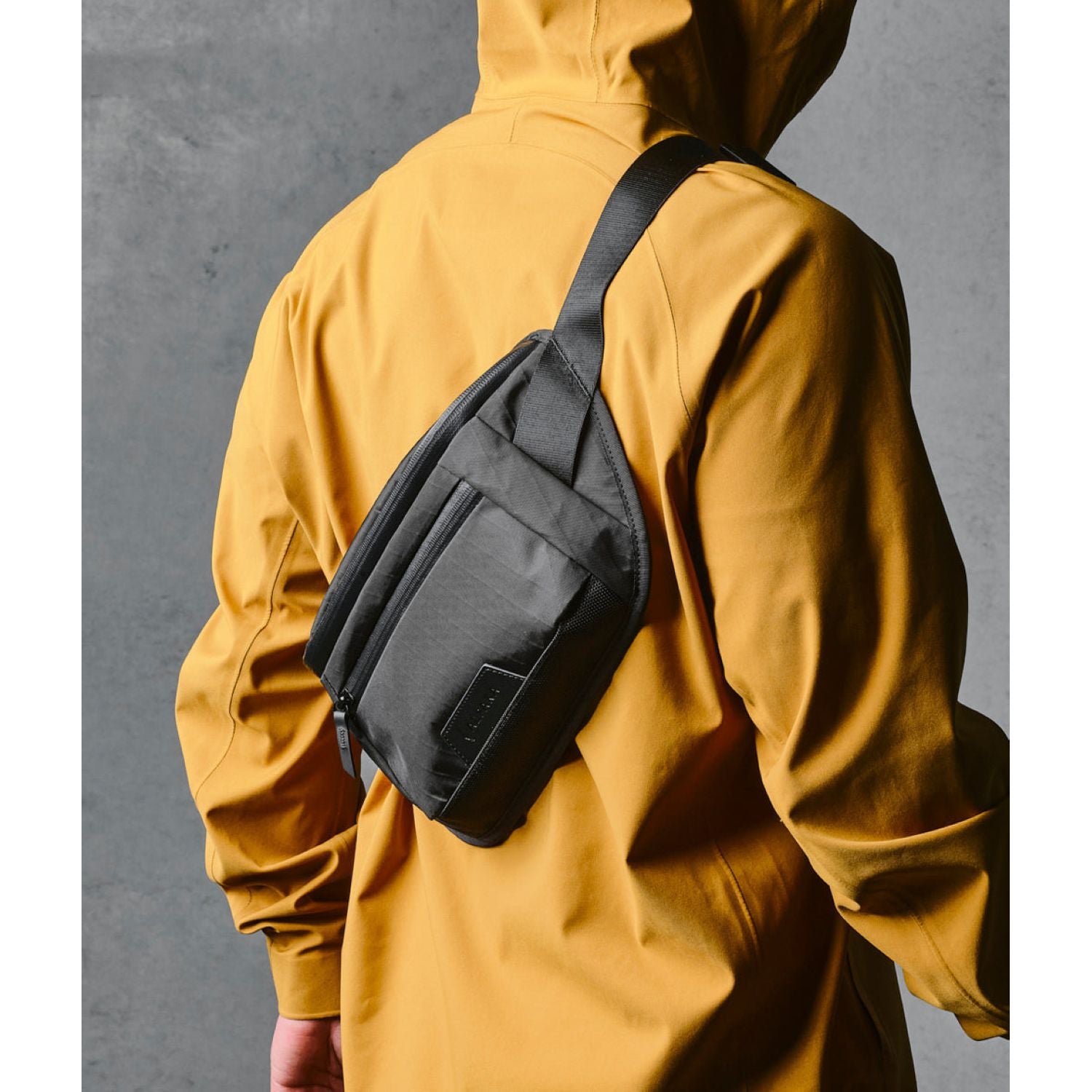 ALPAKA Bravo Sling Mini V2 VX42 (Black)