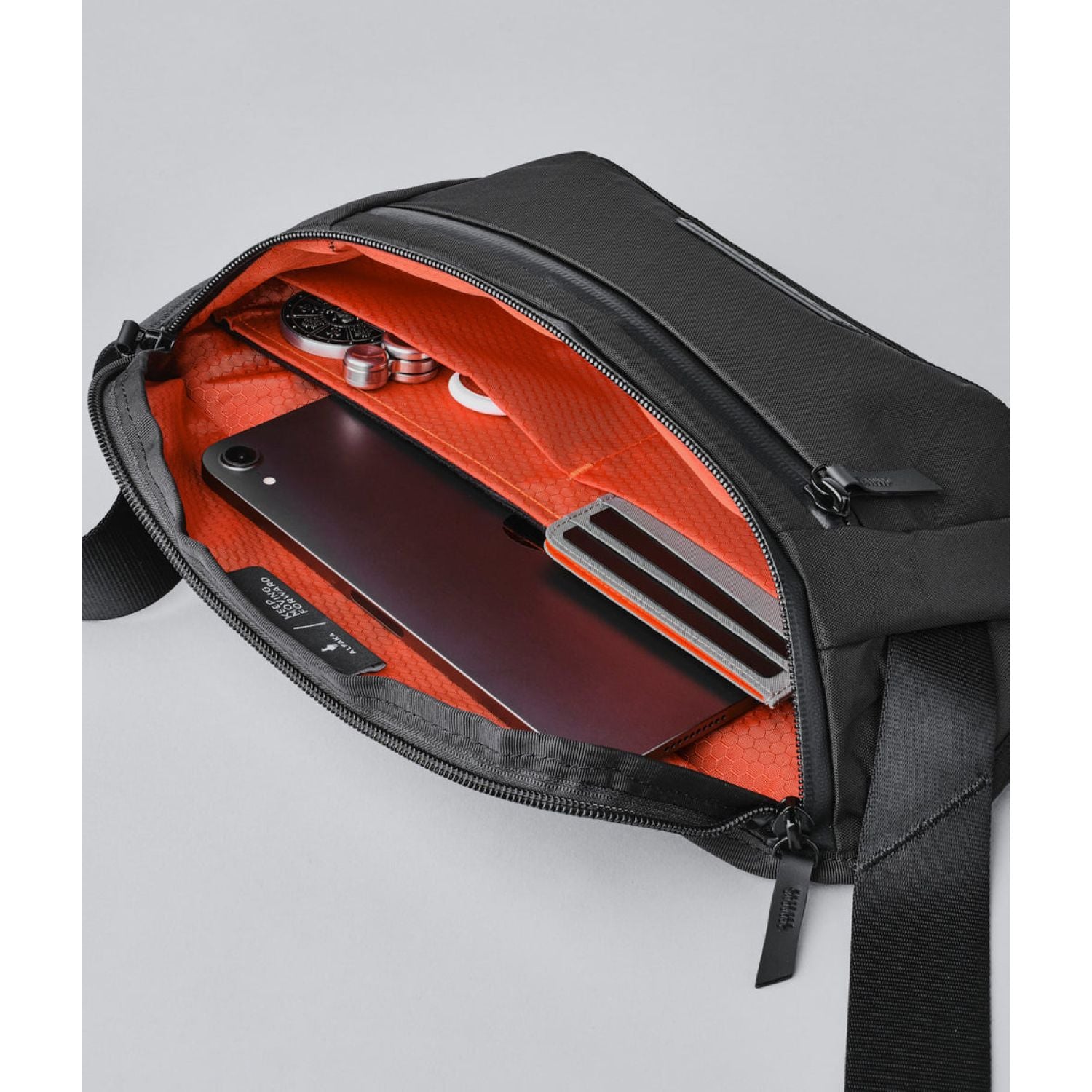 ALPAKA Bravo Sling Mini V2 VX42 (Black)