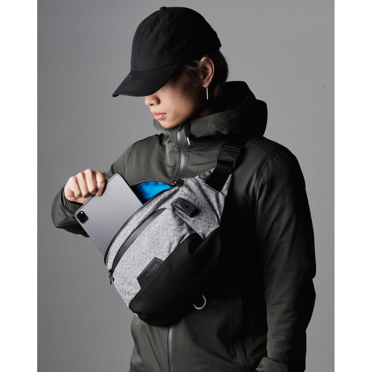 ALPAKA Bravo Sling Pro V2 (Ash Grey)