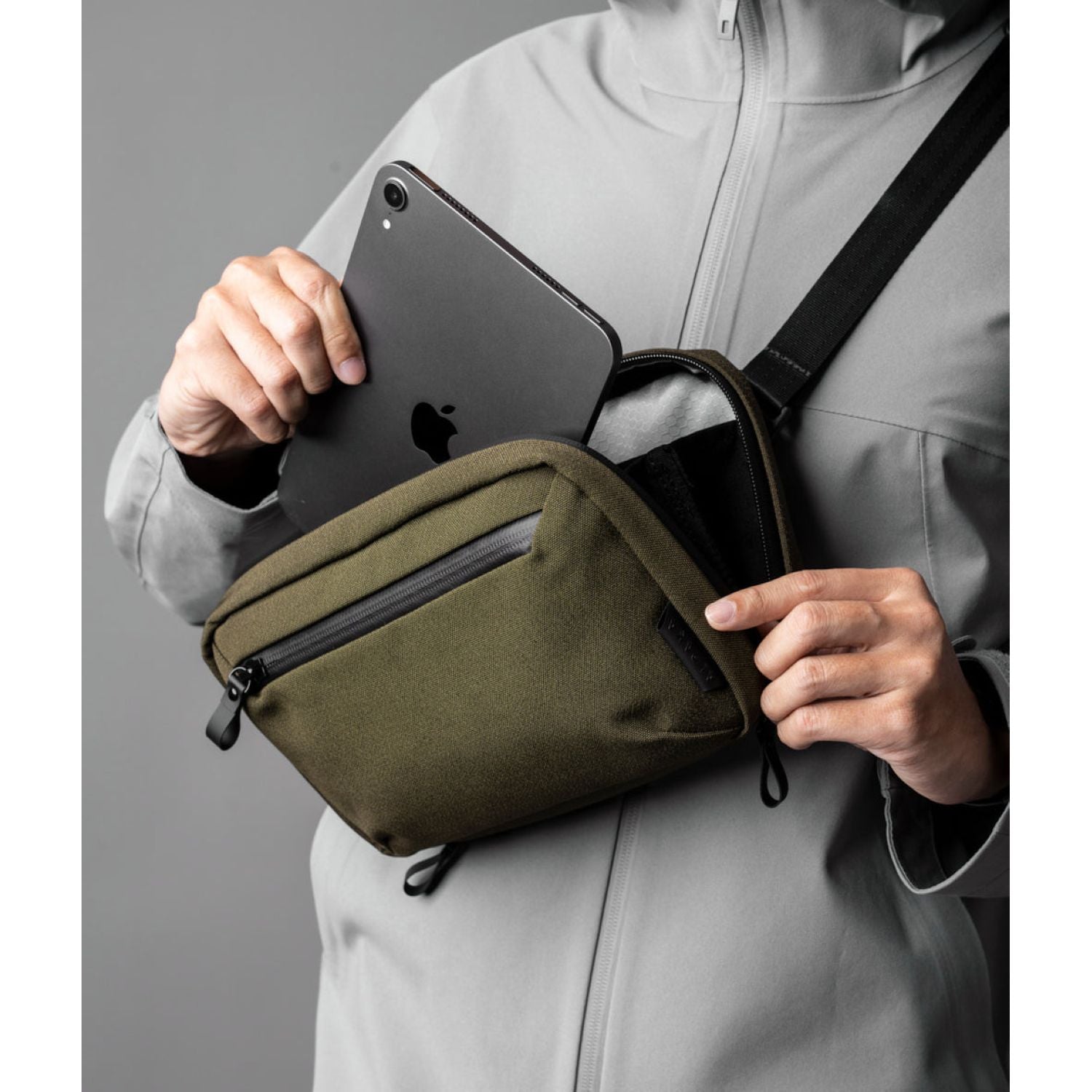 ALPAKA Elements Tech Case Axoflux 600D (Army Green)