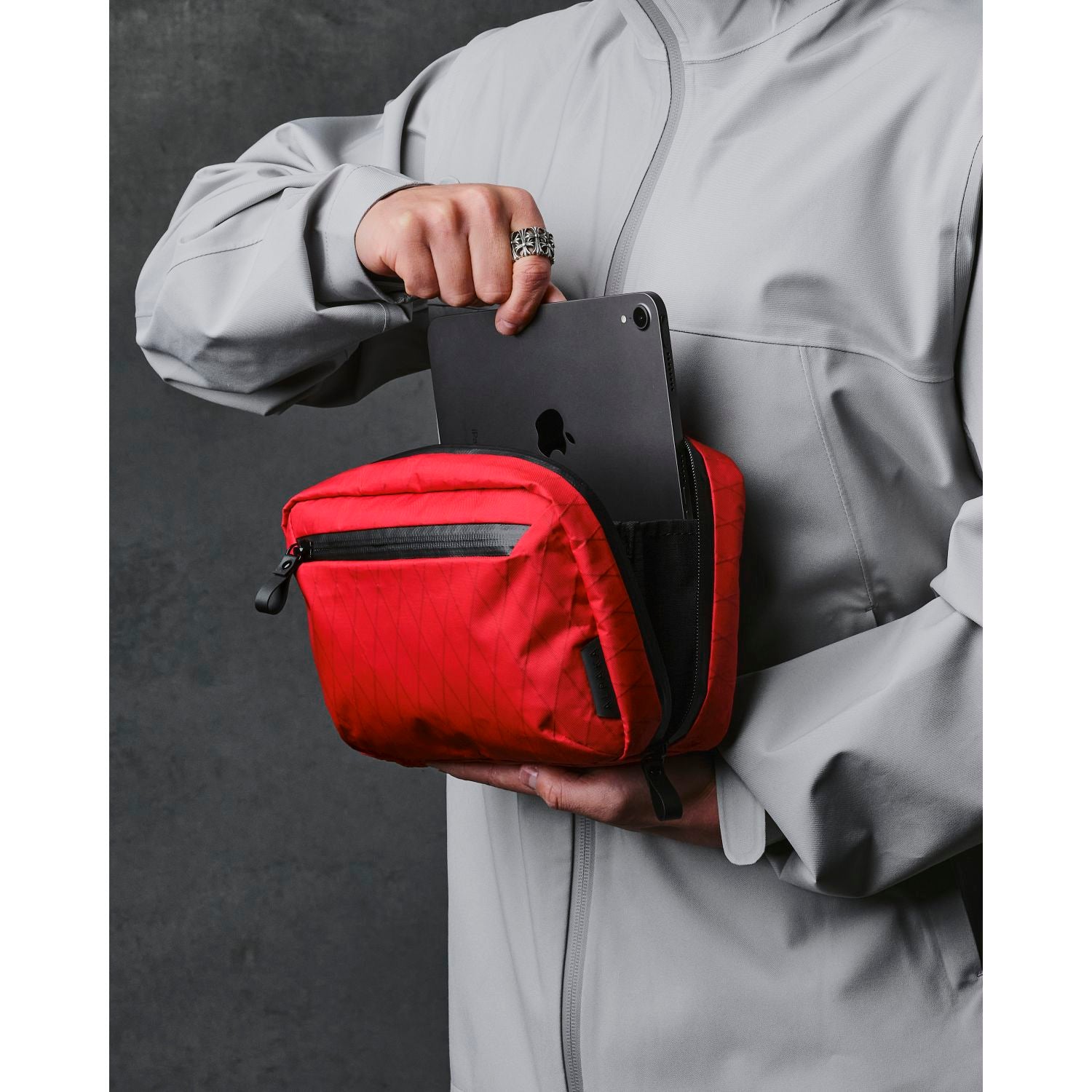 ALPAKA Elements Tech Case X-Pac VX21 (Red) – The Planet Traveller
