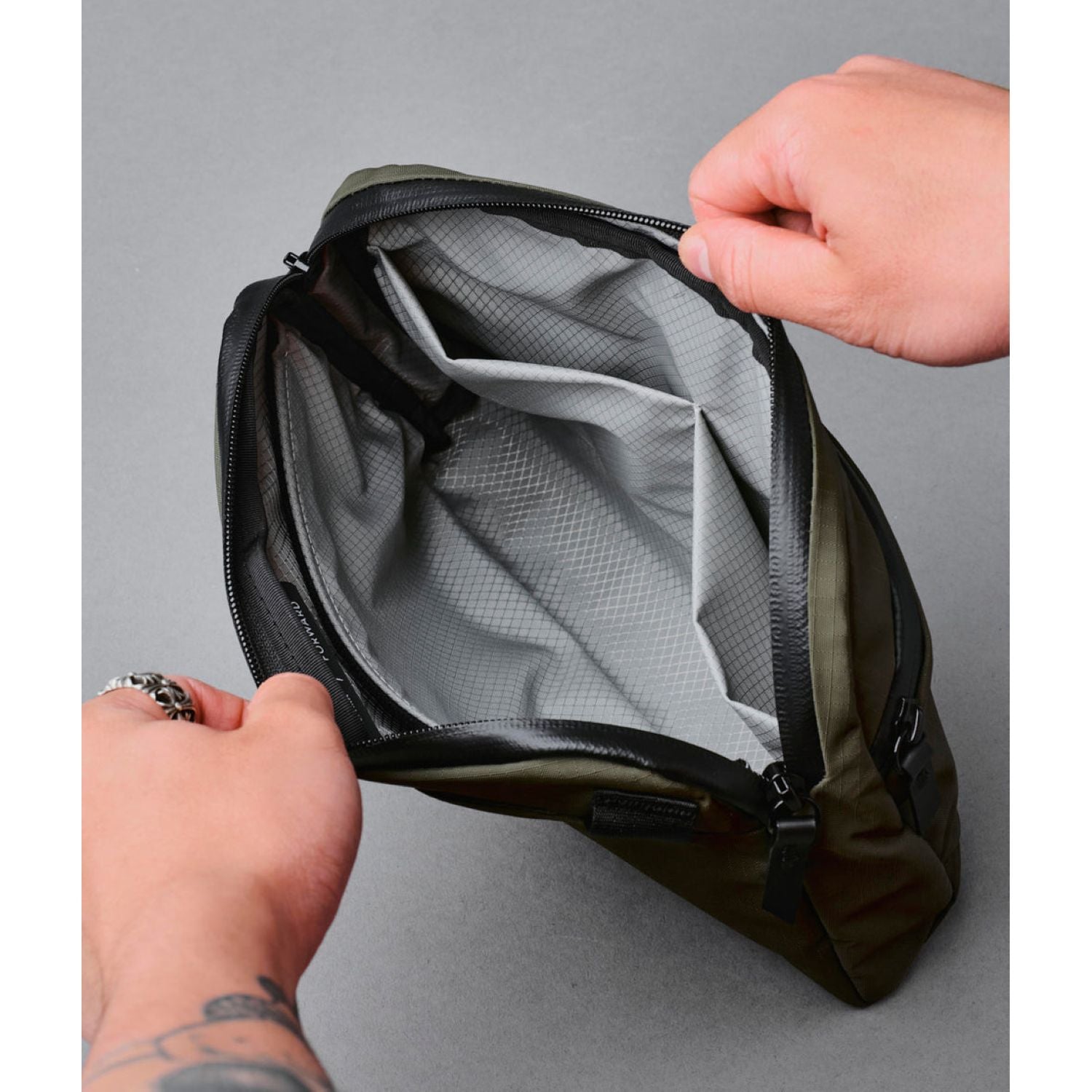 ALPAKA Flight Sling Axoflux 200D (Green)