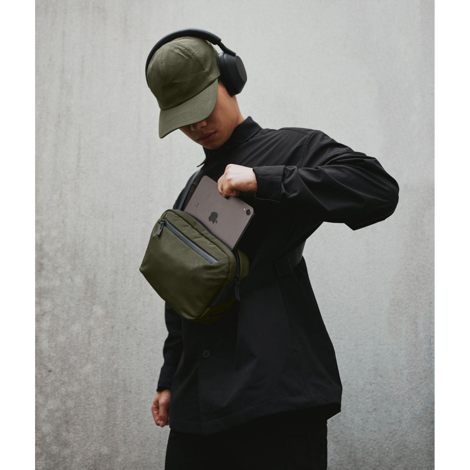 ALPAKA Go Sling Mini V2 Axoflux 300D (Army Green)