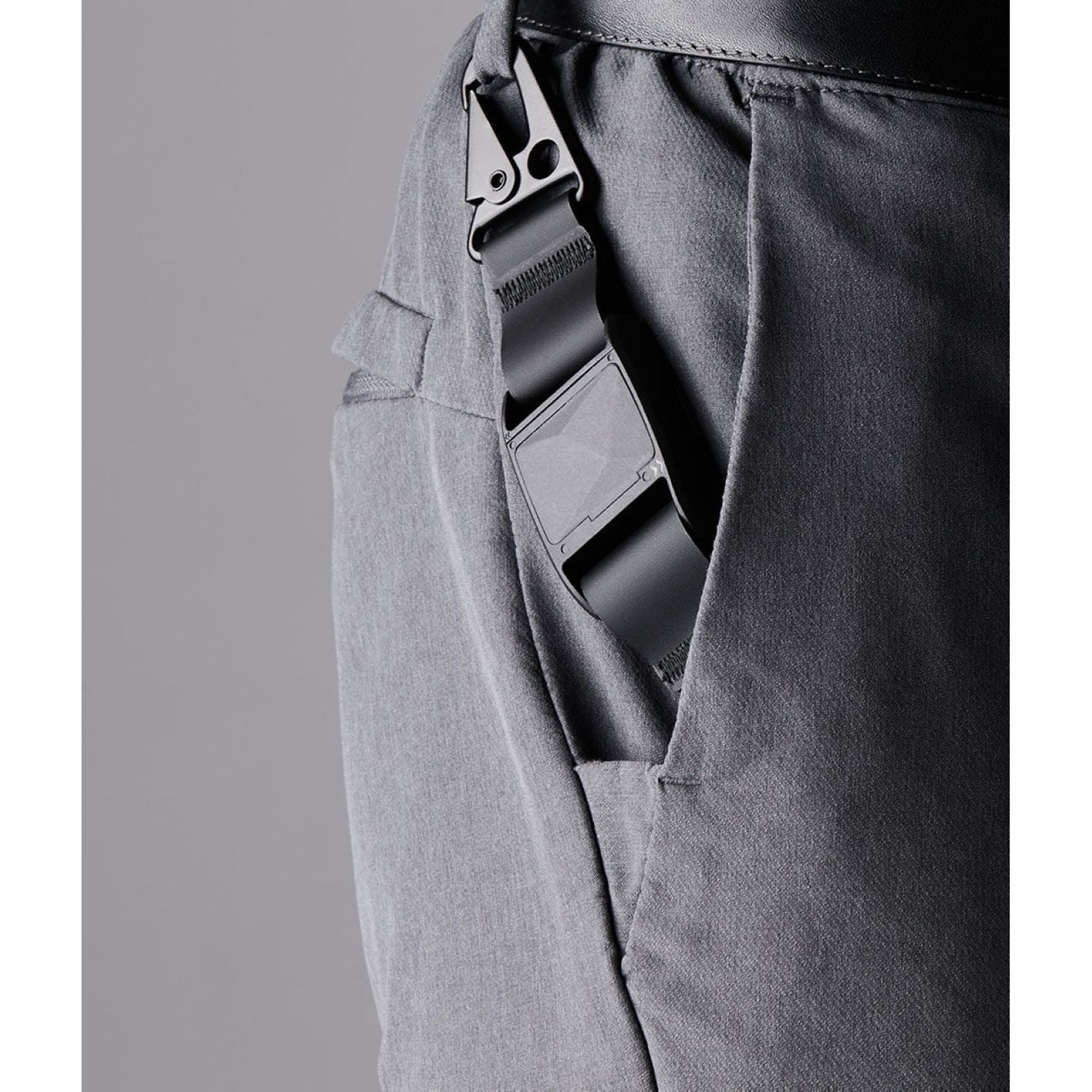 ALPAKA Maglockz Key Chain (Black)