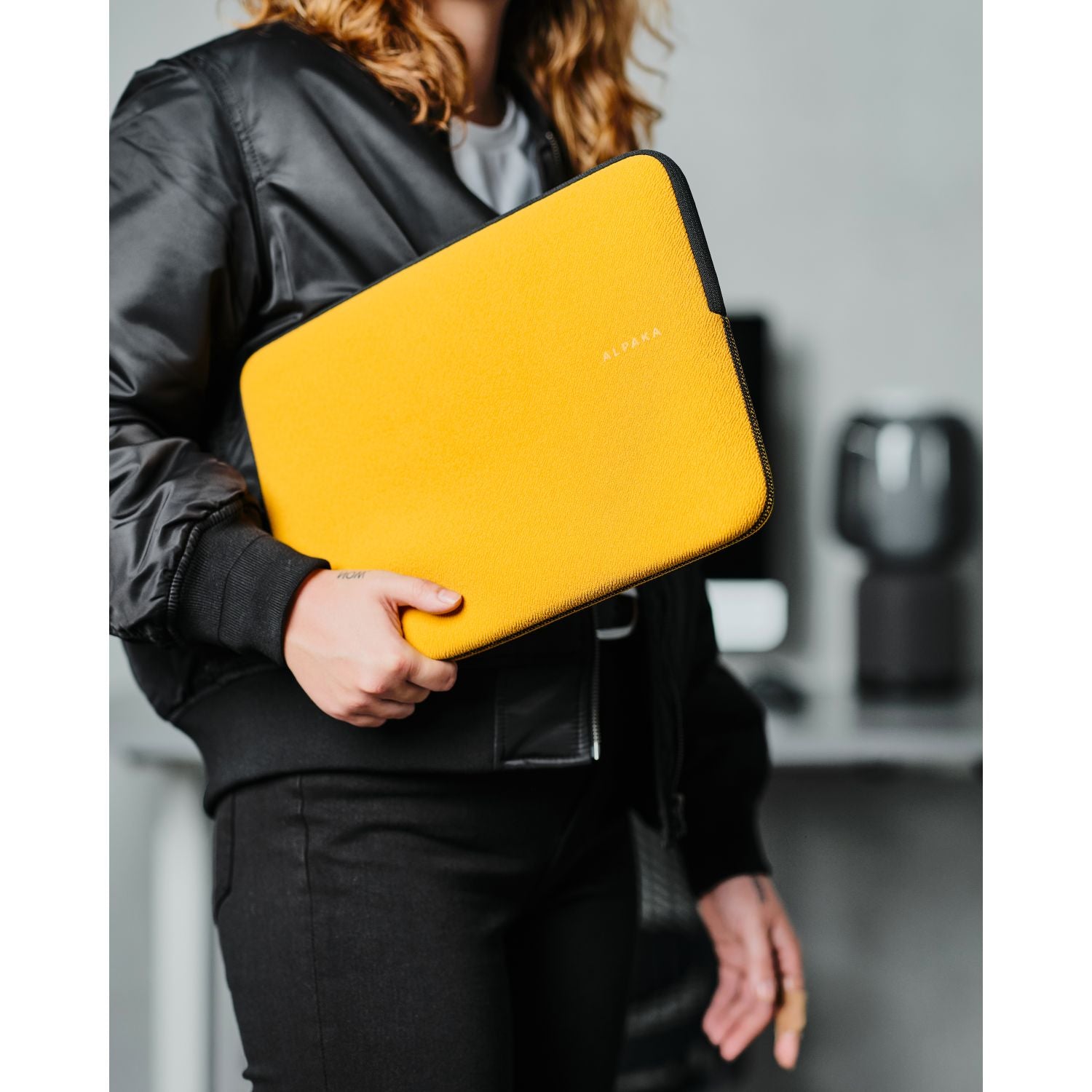 ALPAKA Slim Laptop Sleeve 16" (Yellow)