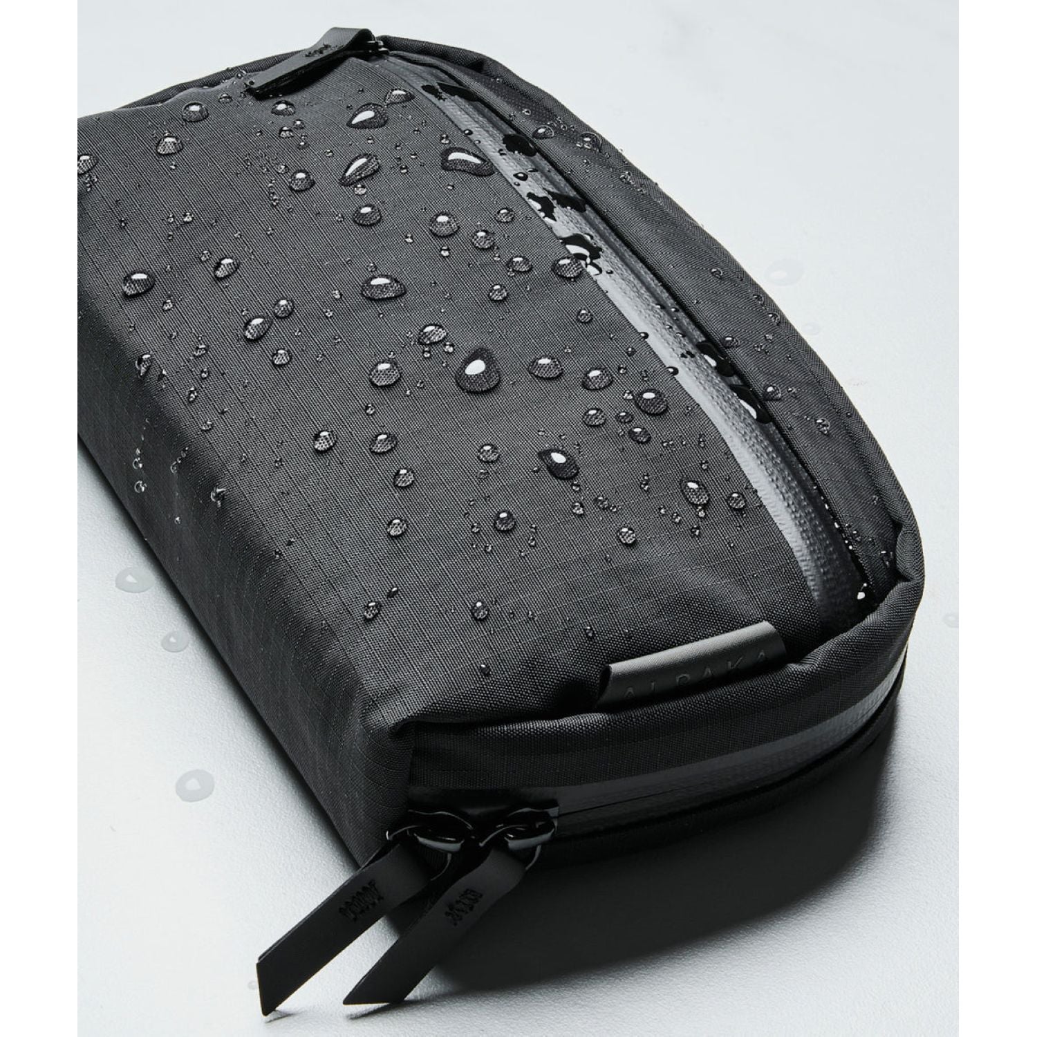ALPAKA Toiletry Bag (Black)