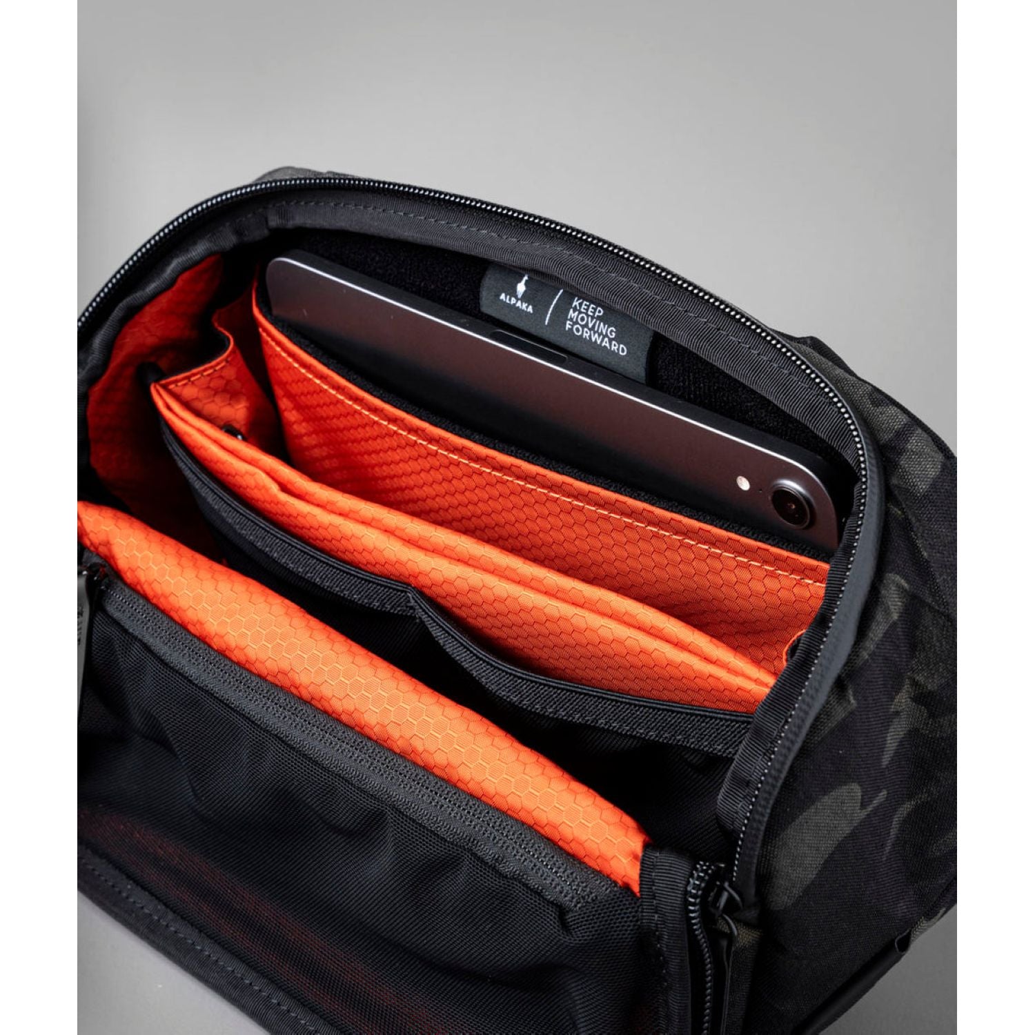 ALPAKA Vertex Pouch X-Pac X50 (Dark Multicam)