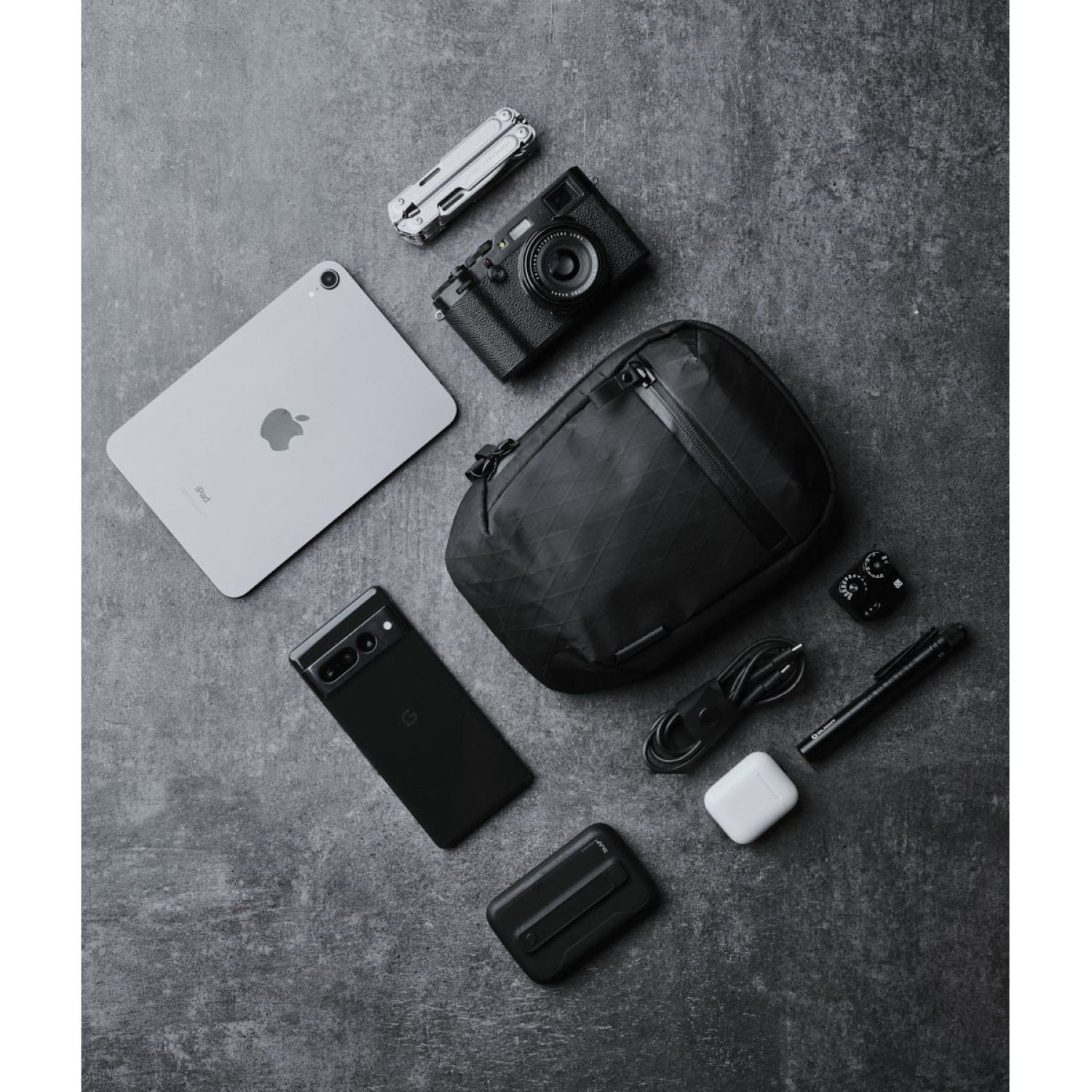 ALPAKA Vertical Sling X-Pac VX21 (Black)