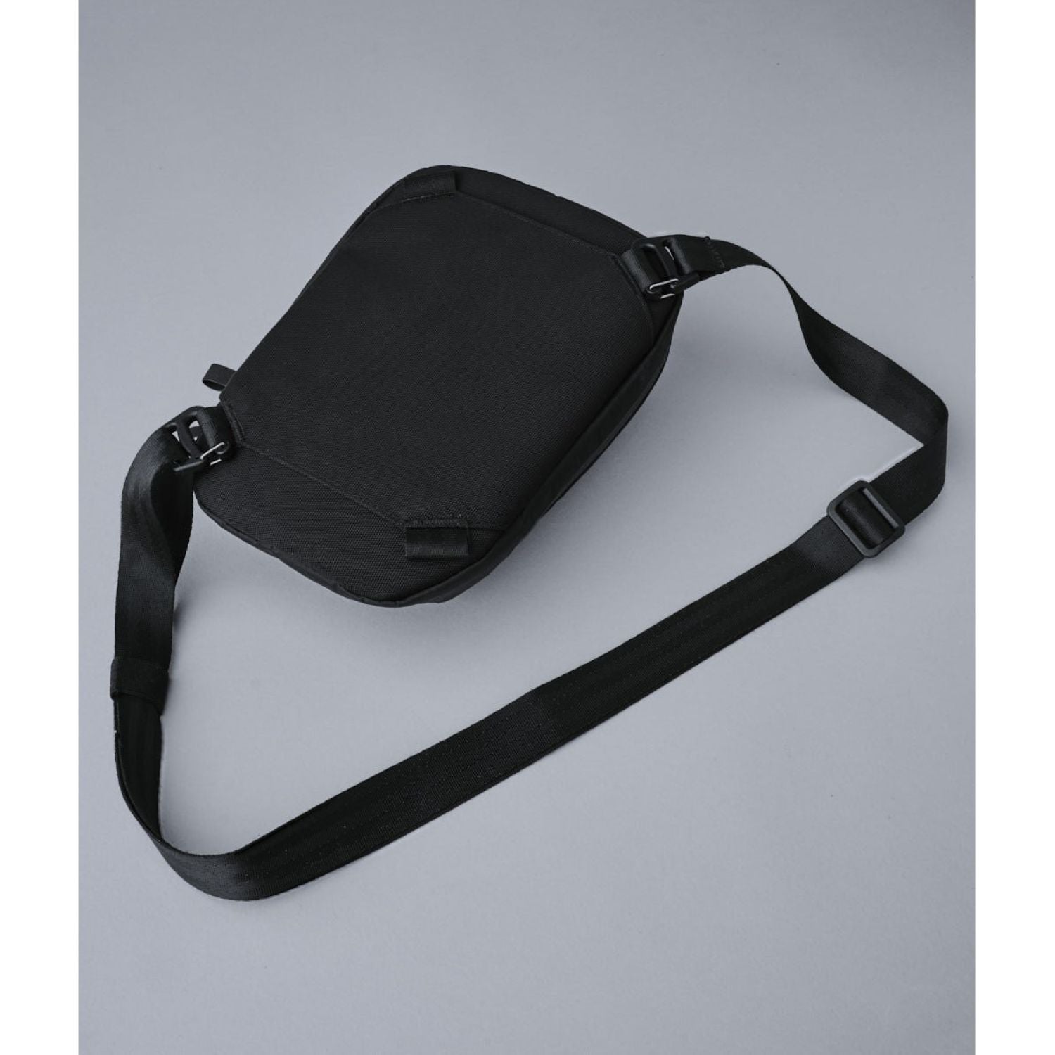 ALPAKA Vertical Sling X-Pac VX21 (Black)