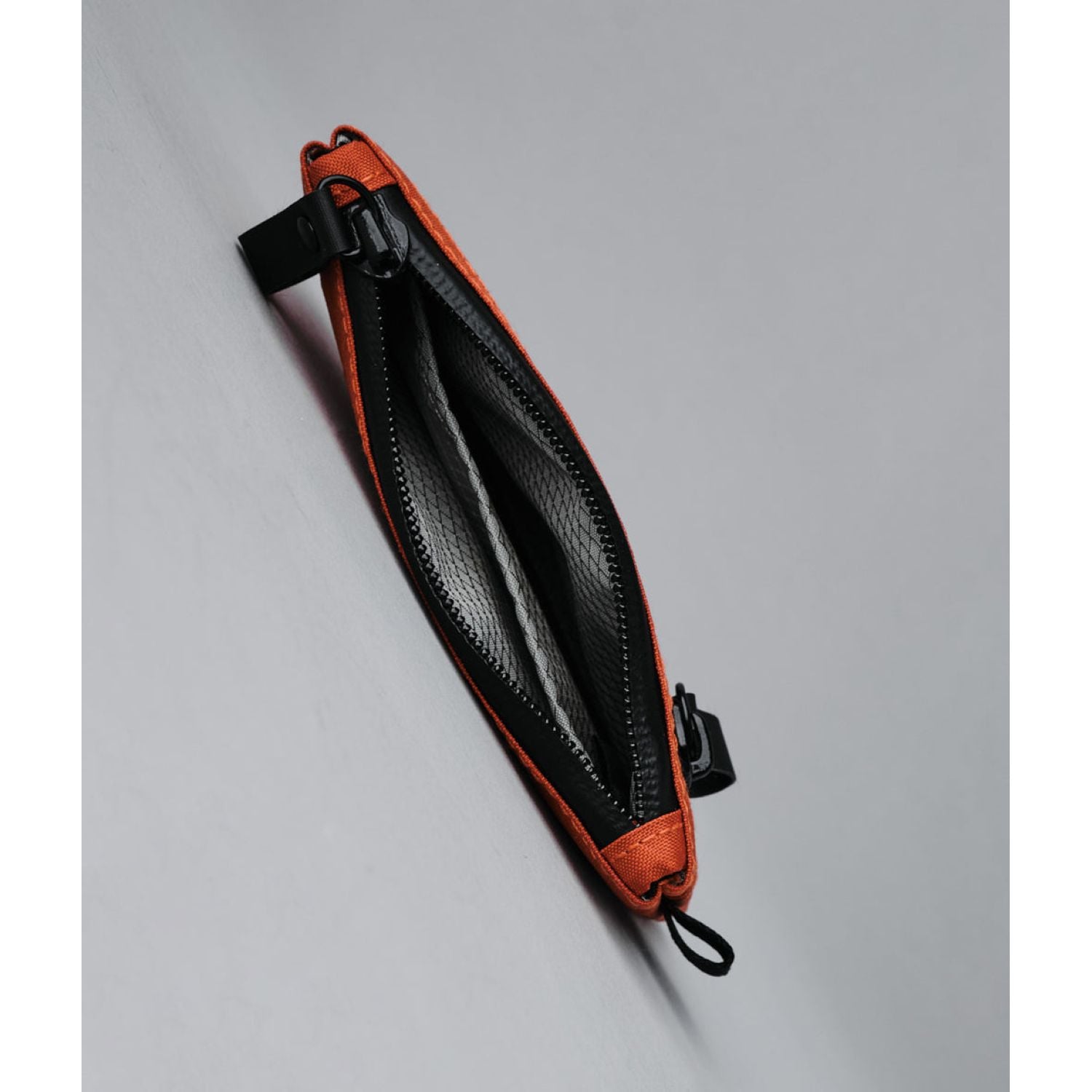 ALPAKA Zip Cardholder RX30 (Cayenne)