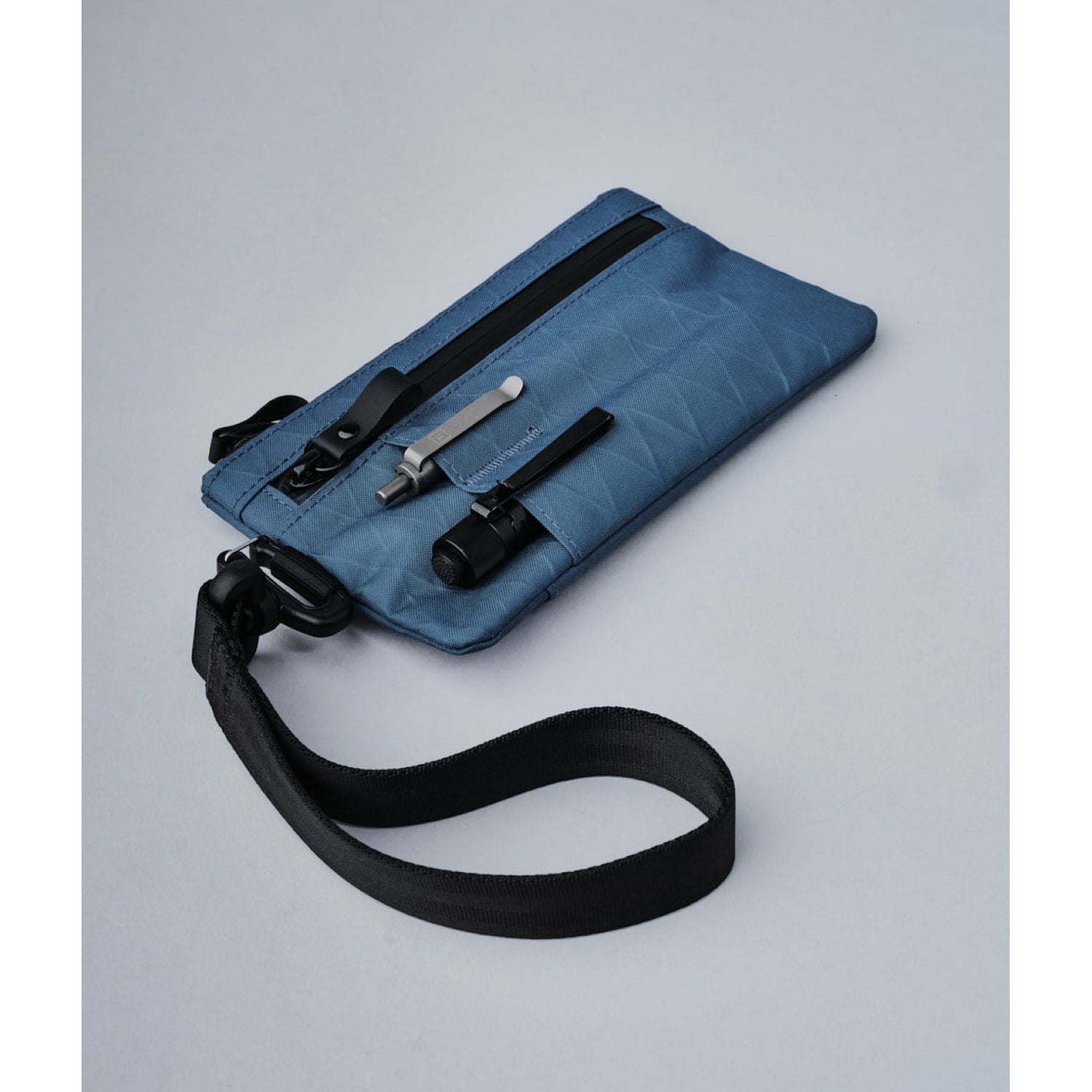 ALPAKA Zip Clutch RX30 (Ocean Blue)