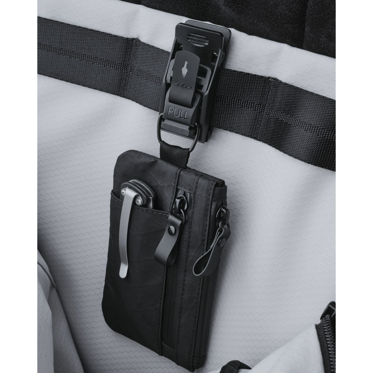 ALPAKA Zip Pouch Pro (Black)